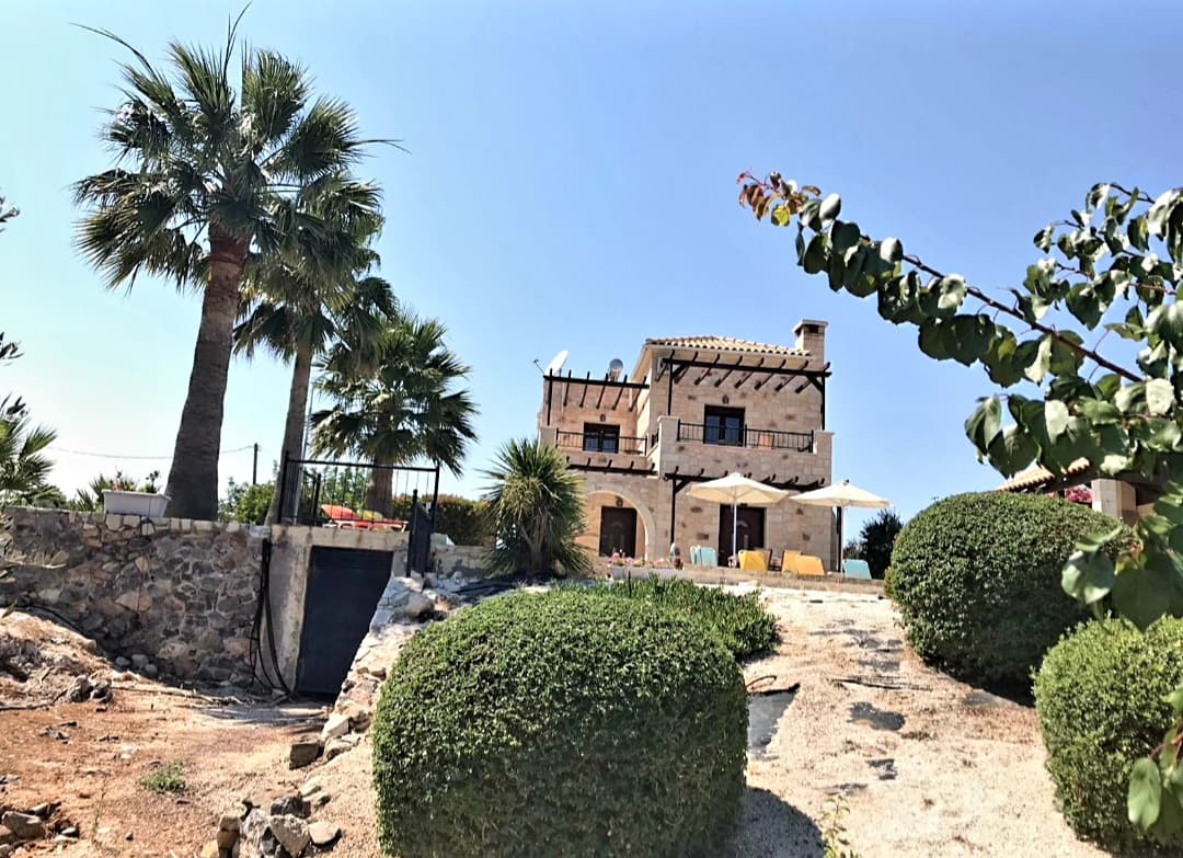 Kefalas village - Image 1