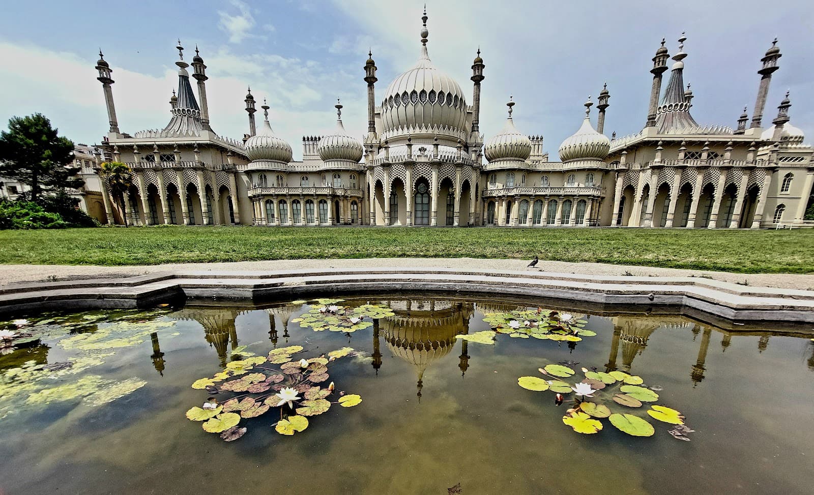 Brighton Beach Seafront - Image 1