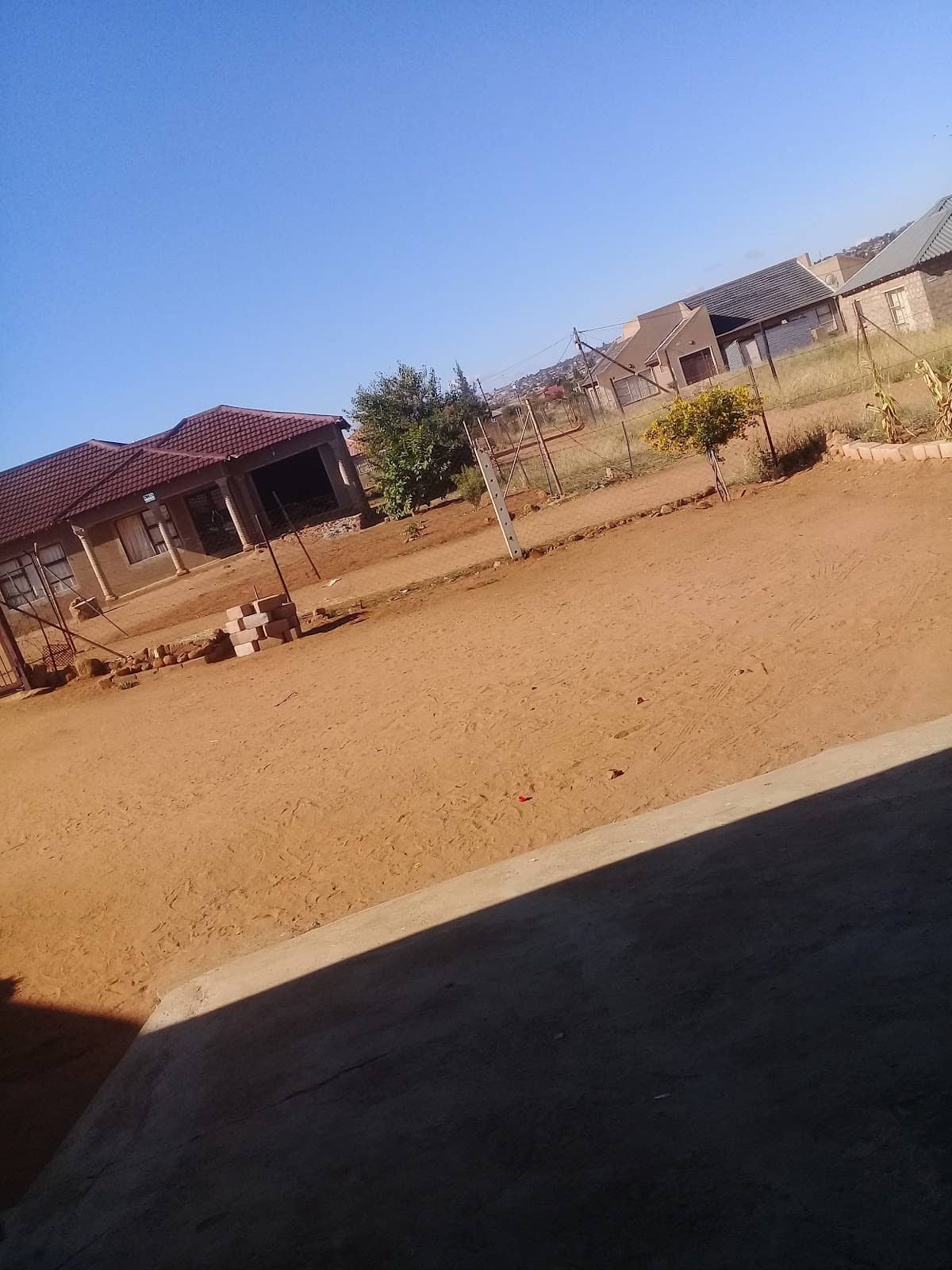 Local Eateries & Hangouts