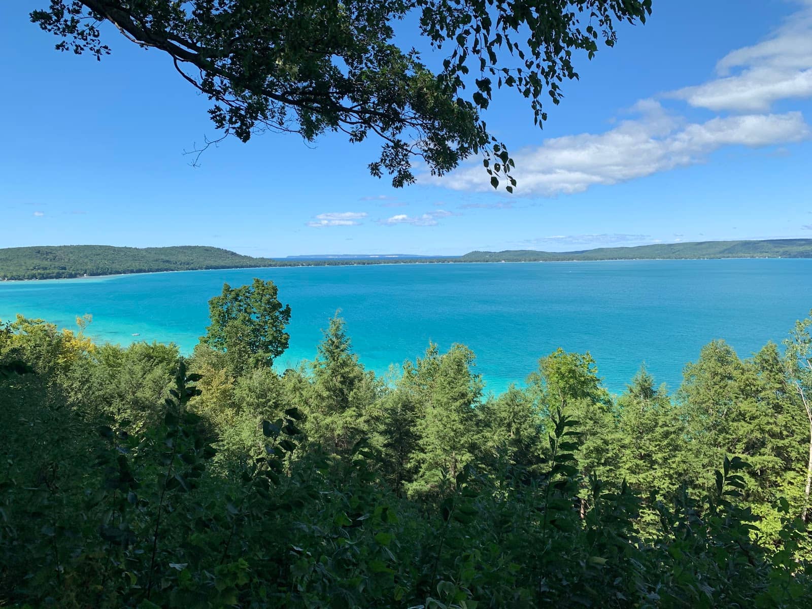 Tranquil Lakeside Scenery
