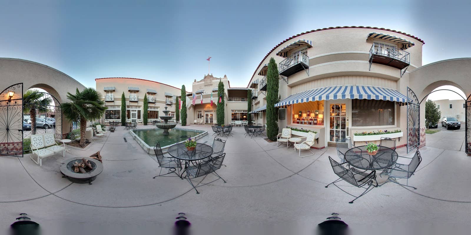 On-site Restaurant & Bar