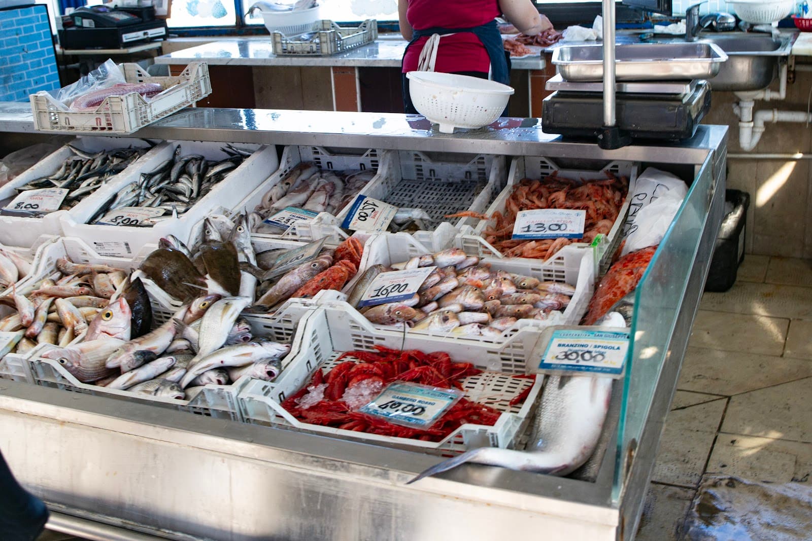 Donnalucata Fish Market - Image 1