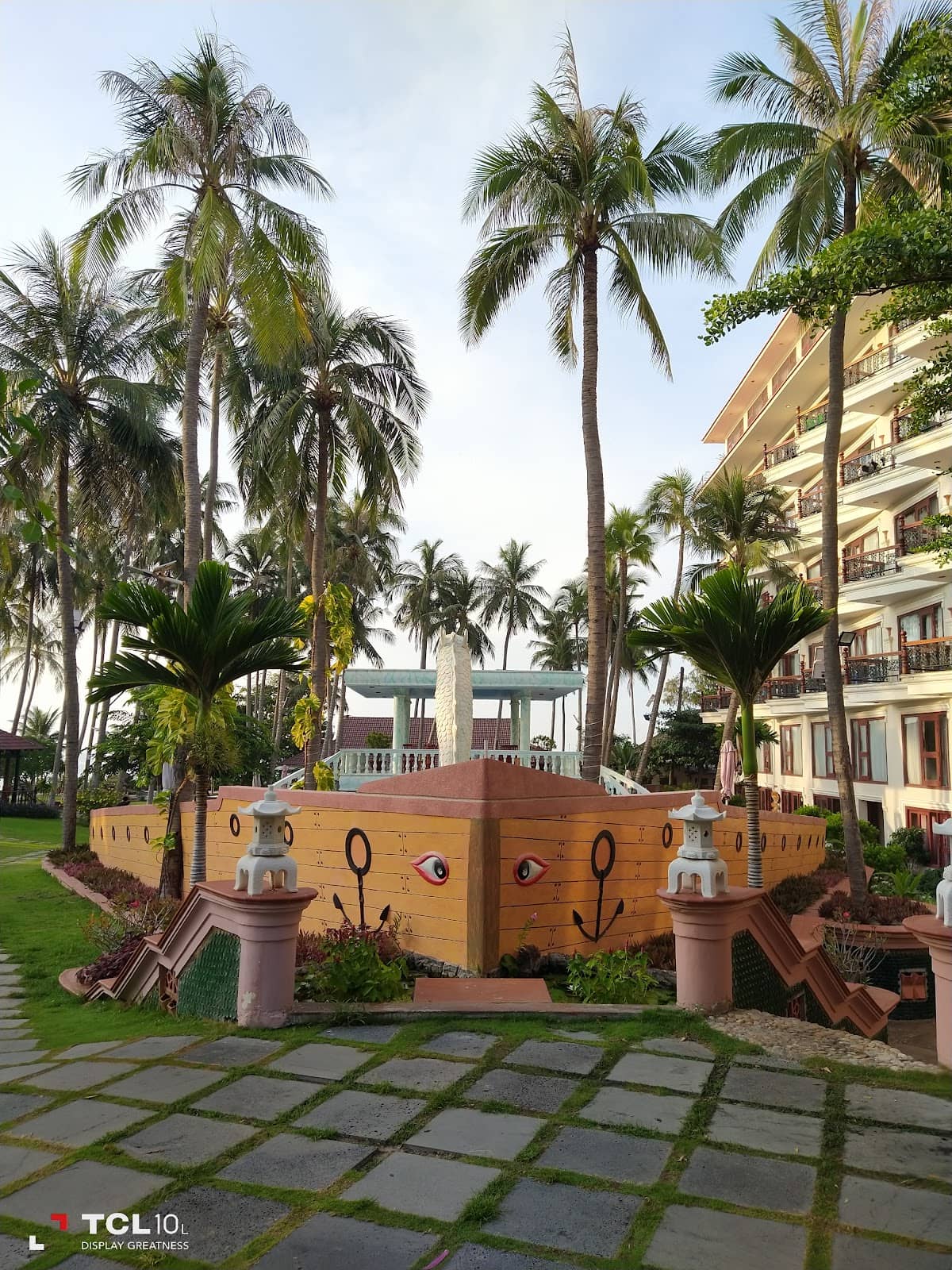 Family Rooms with Sea View