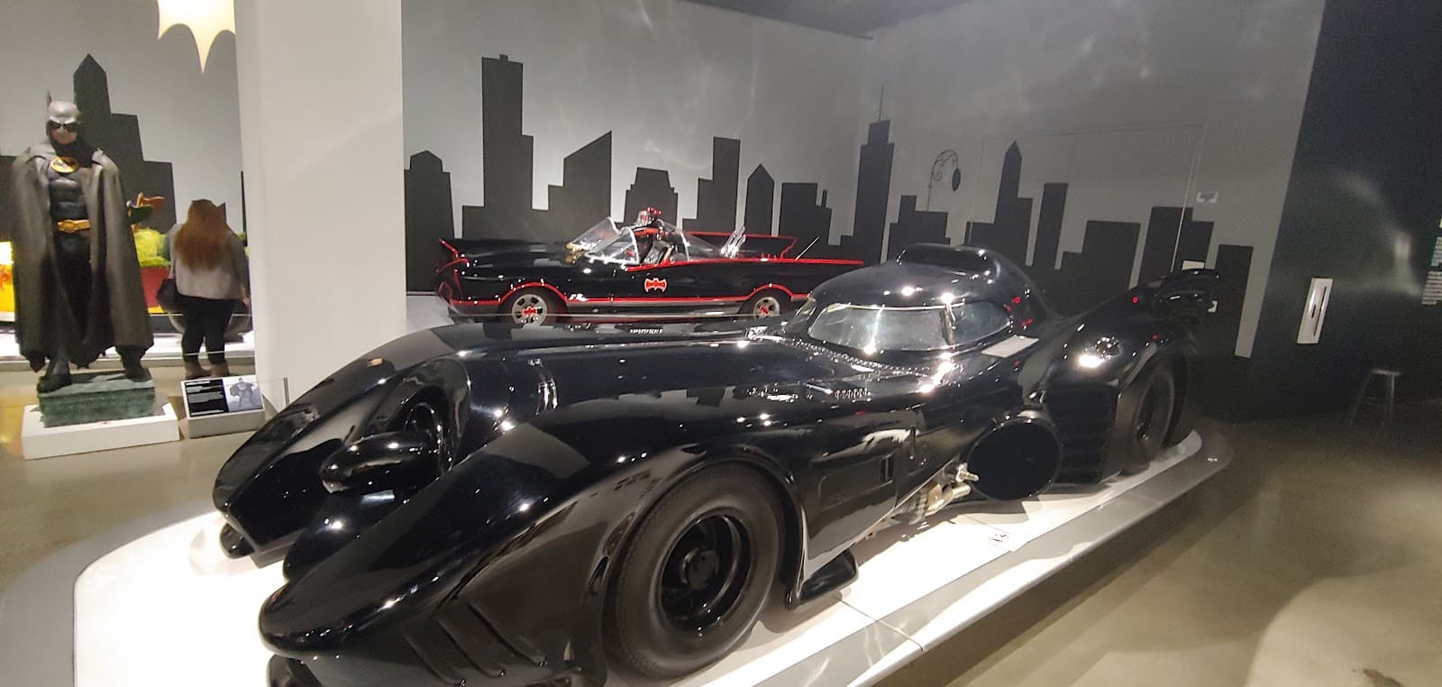 6060 Wilshire Blvd, Los Angeles, CA 90036 - Image 1