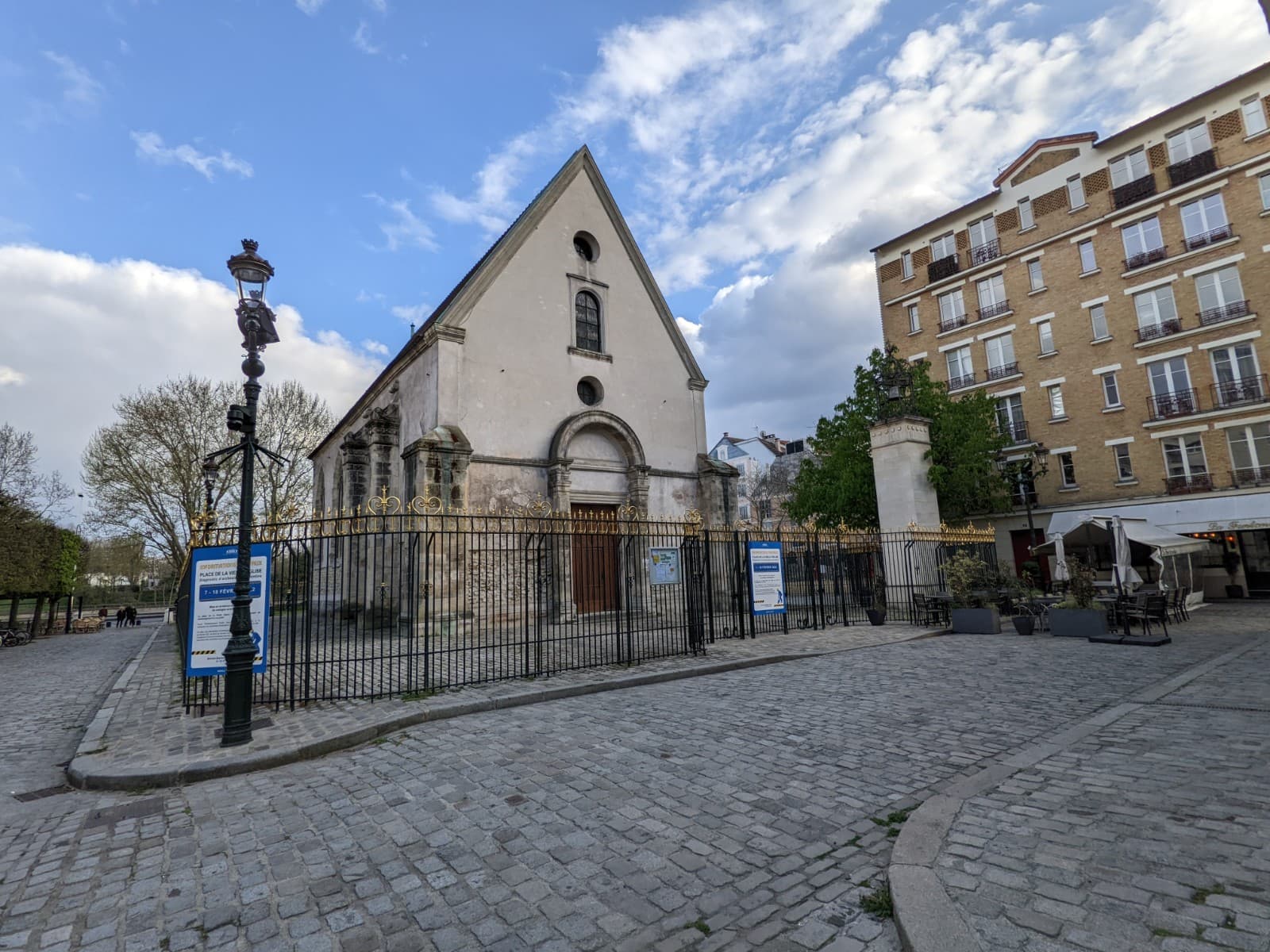 Vieille Église de Puteaux (Notre-Dame-de-Pitié) - Image 1