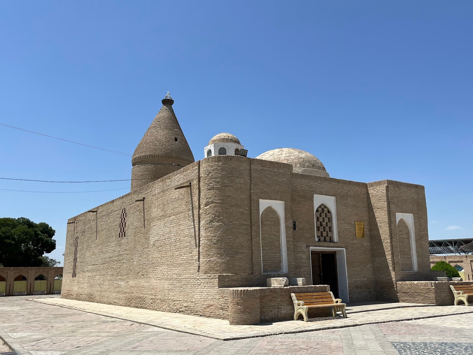 Chashma Ayub Mausoleum - Image 1