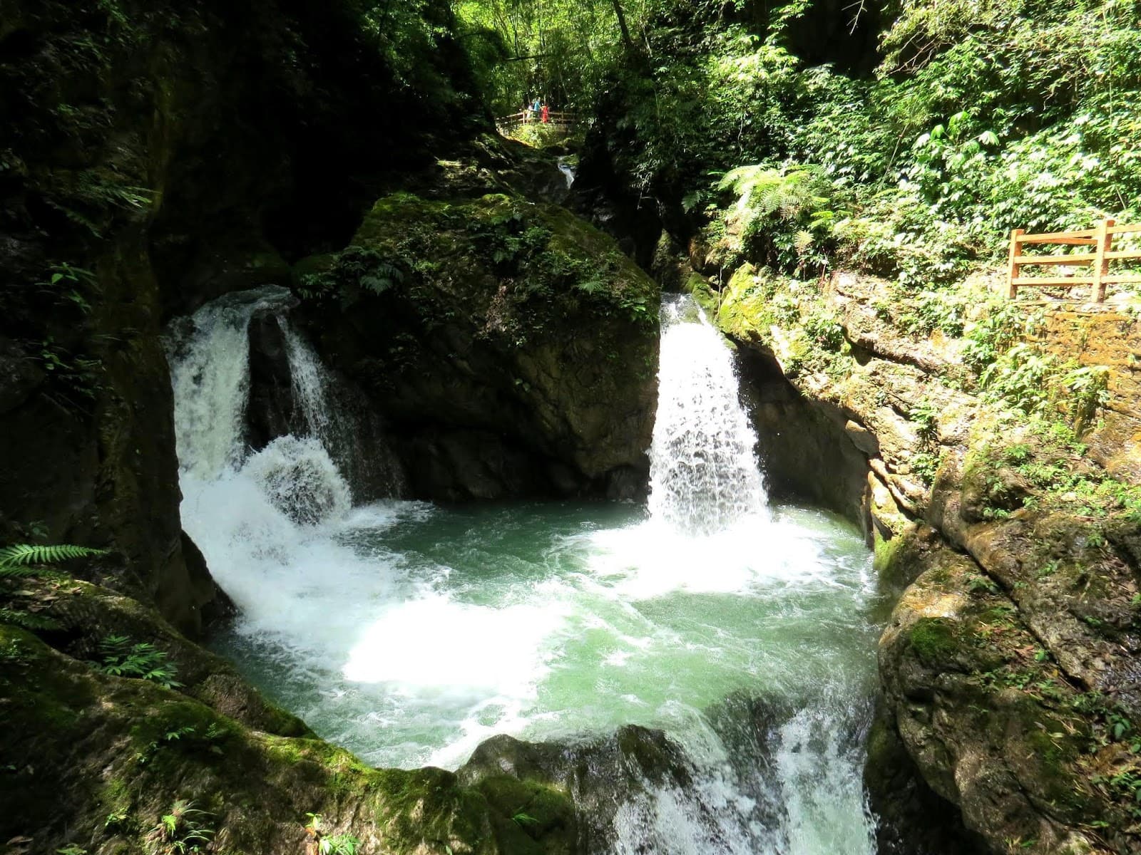 Black Mountain Valley Wansheng - Image 1