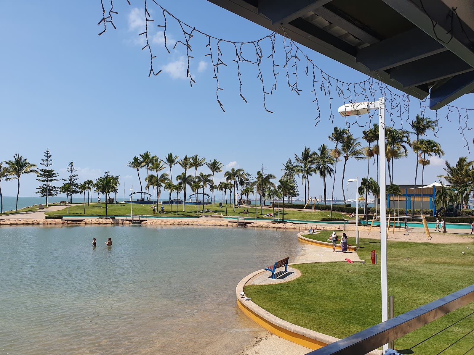 Strand Rockpool - Image 1