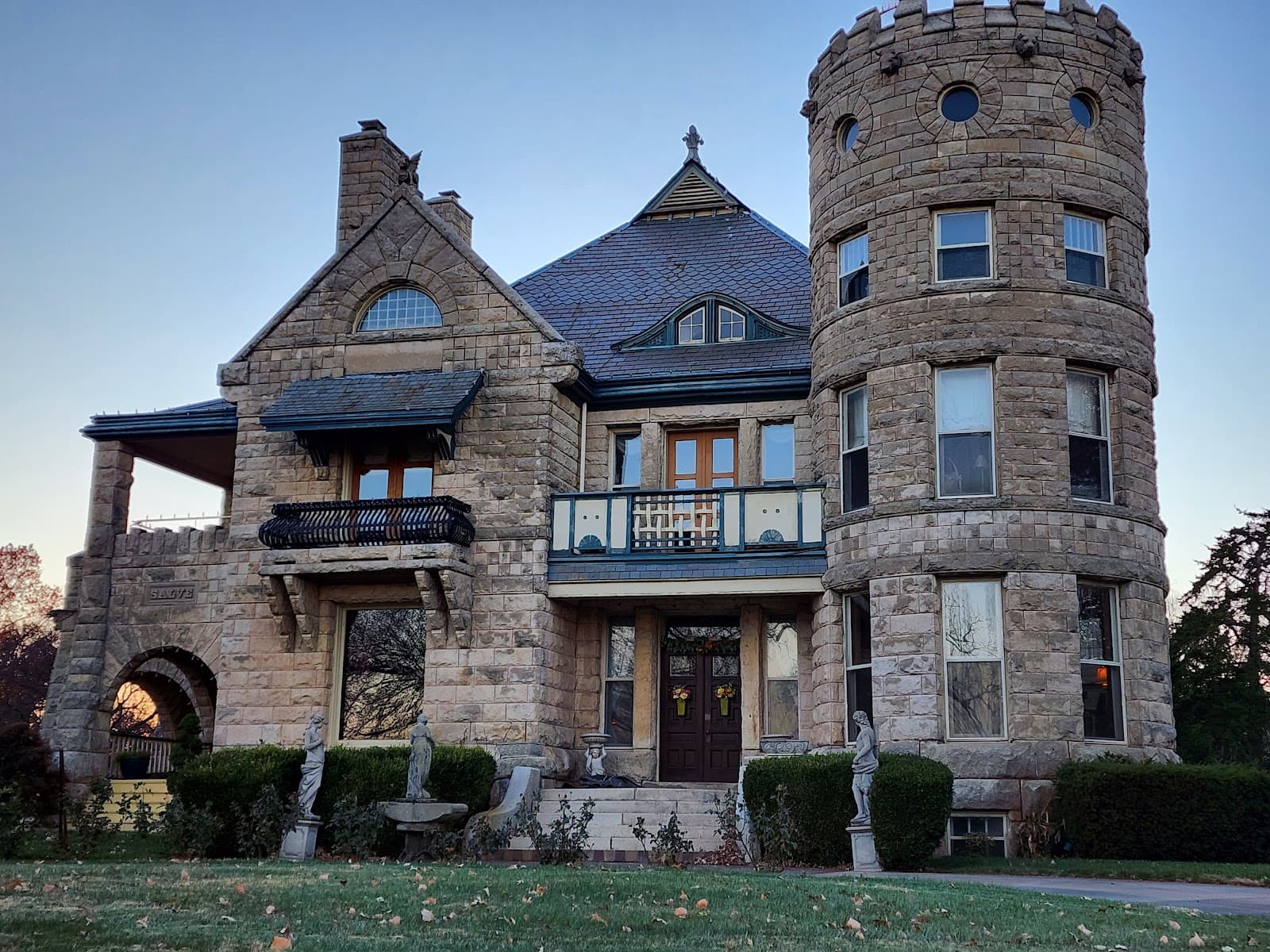 Campbell Castle - Castle Inn Riverside - Image 1