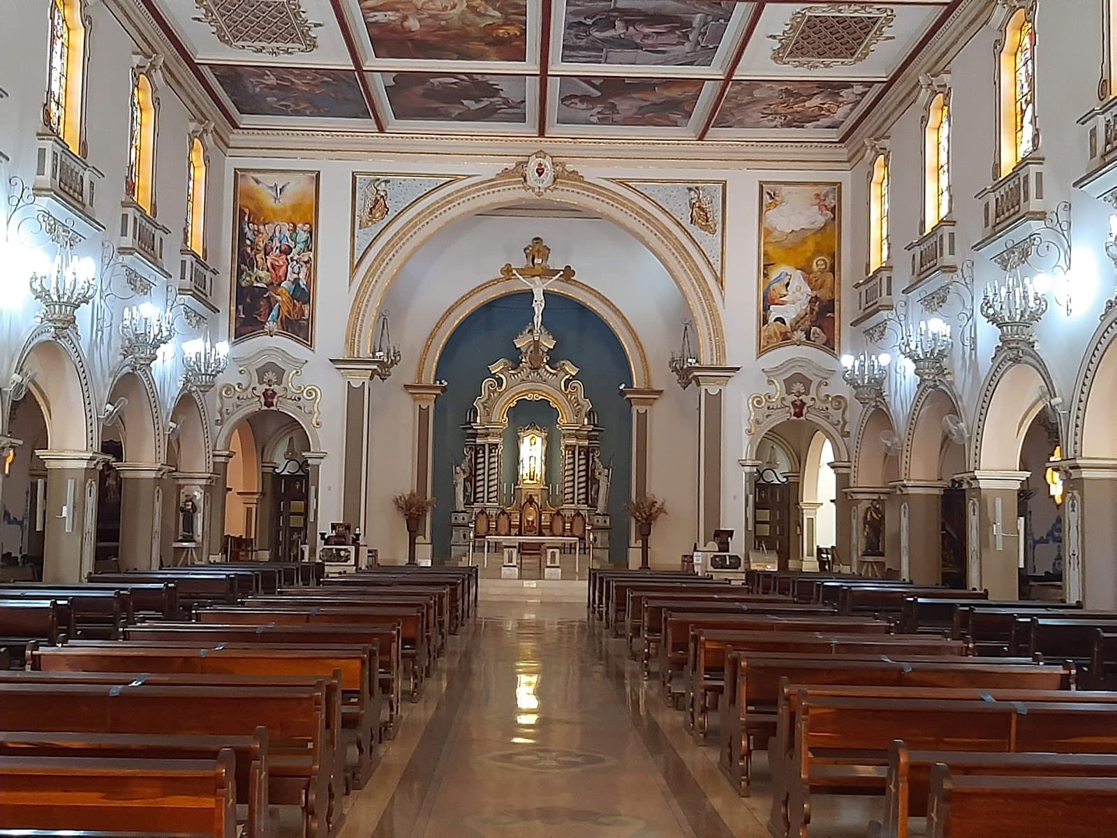 Praça Toledo Barros & Catedral Nossa Senhora das Dores Limeira - Image 1