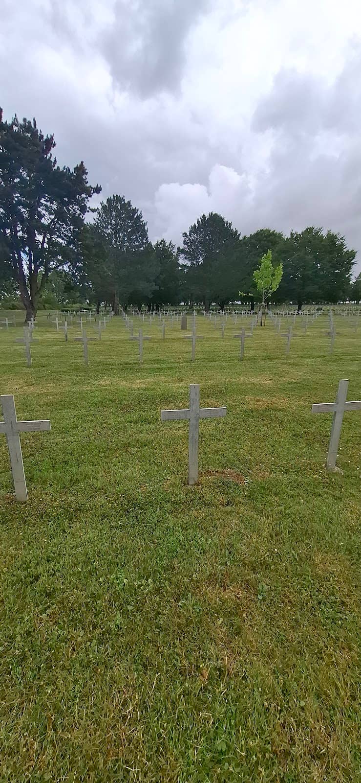 Views of Mont-Saint-Eloi