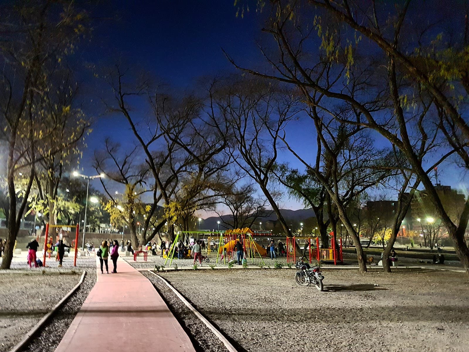 Parque Lineal Xibi-Xibi - Image 1