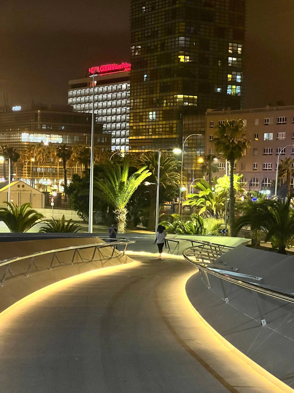 Gateway to Las Canteras