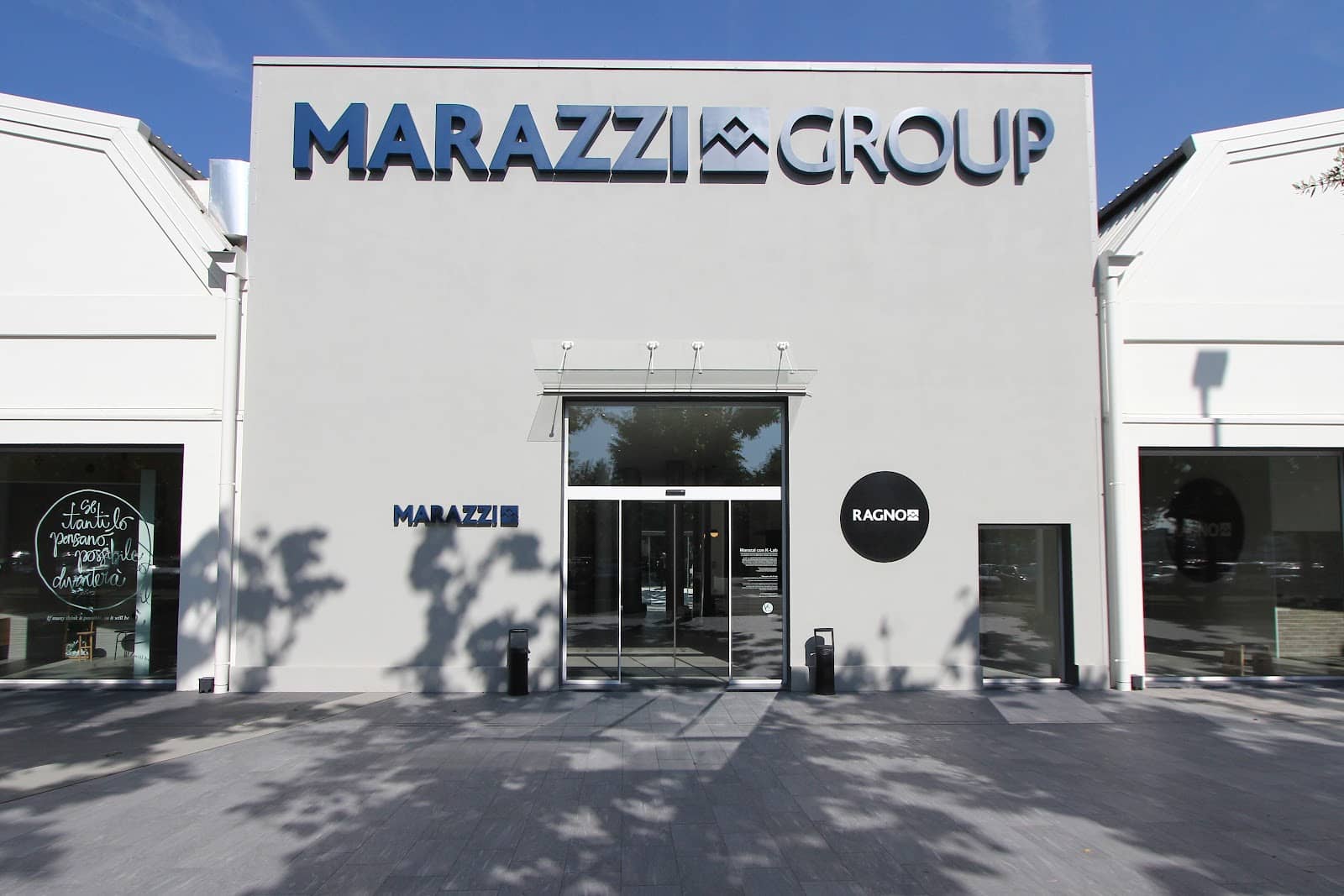 Client-Focused Showroom Experience