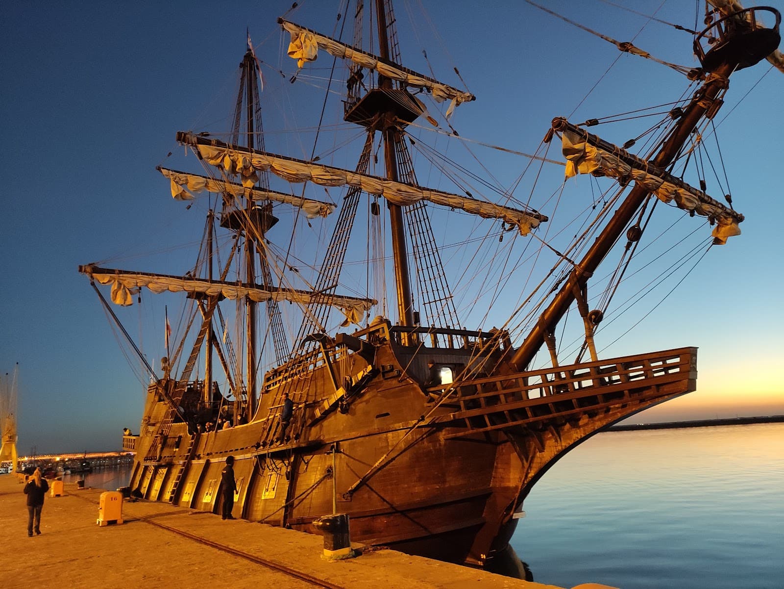 Muelle de Levante - Image 1