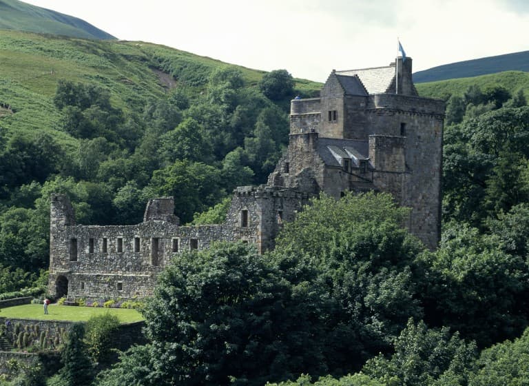 Castle Campbell & Dollar Glen - Image 1