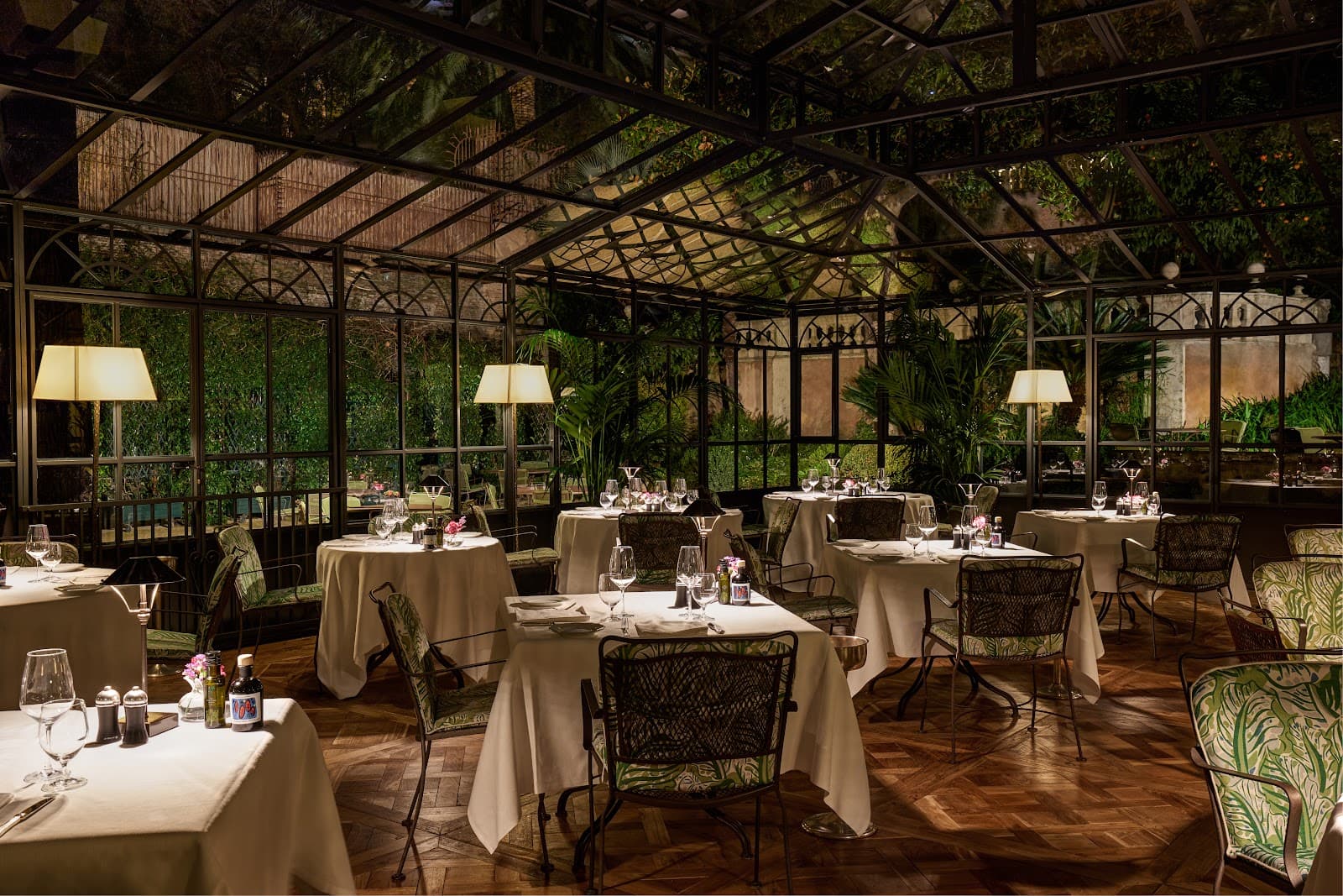 Le Jardin, Hotel de Russie - Image 1