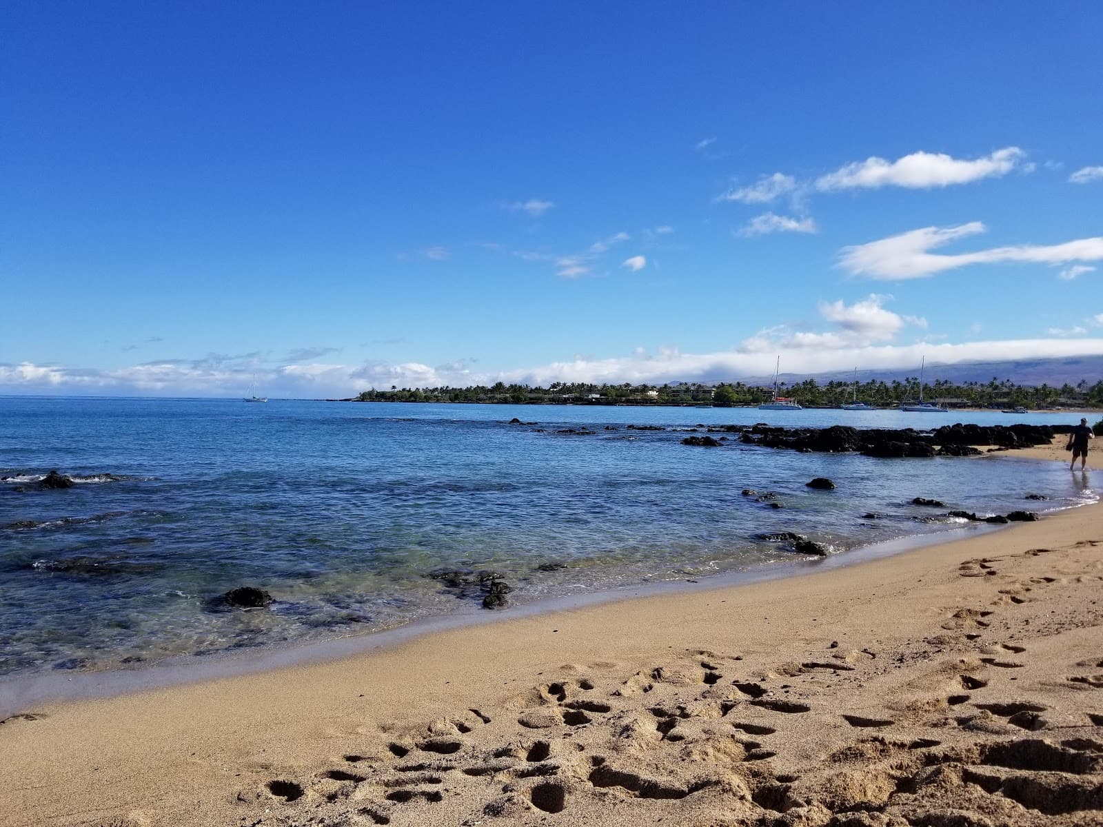 ʻAnaehoʻomalu Bay (A-Bay) - Image 1