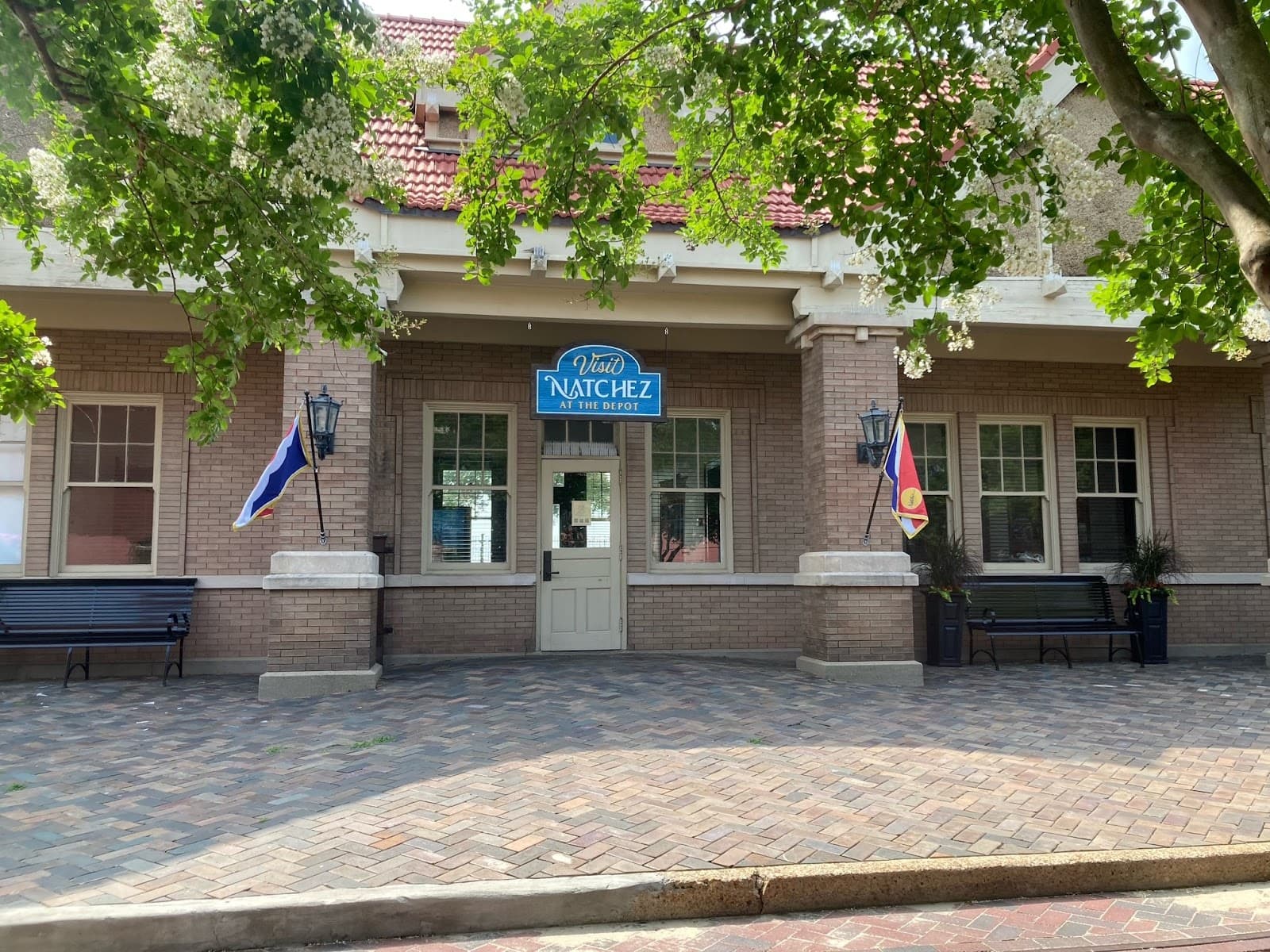 Natchez Visitor Center - Image 1