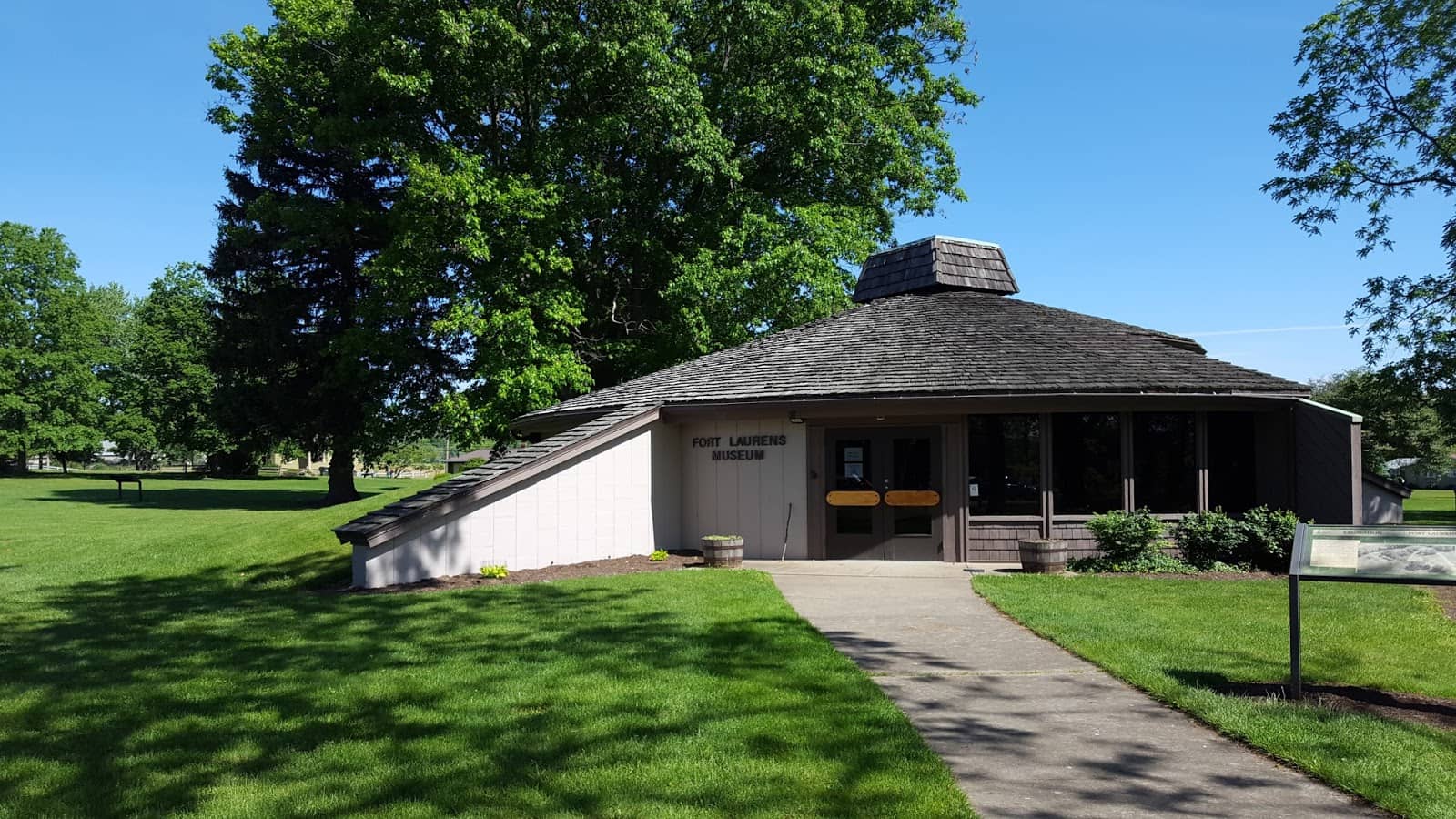 Tomb of Unknown Veteran