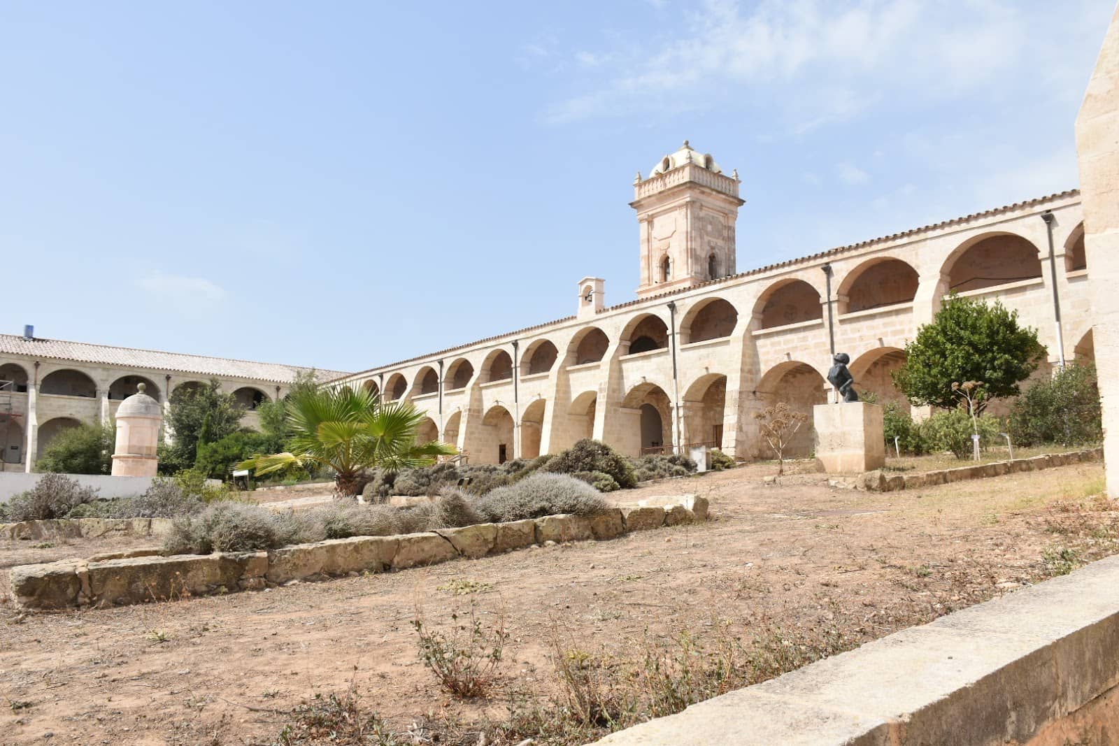 Hauser & Wirth Art Gallery