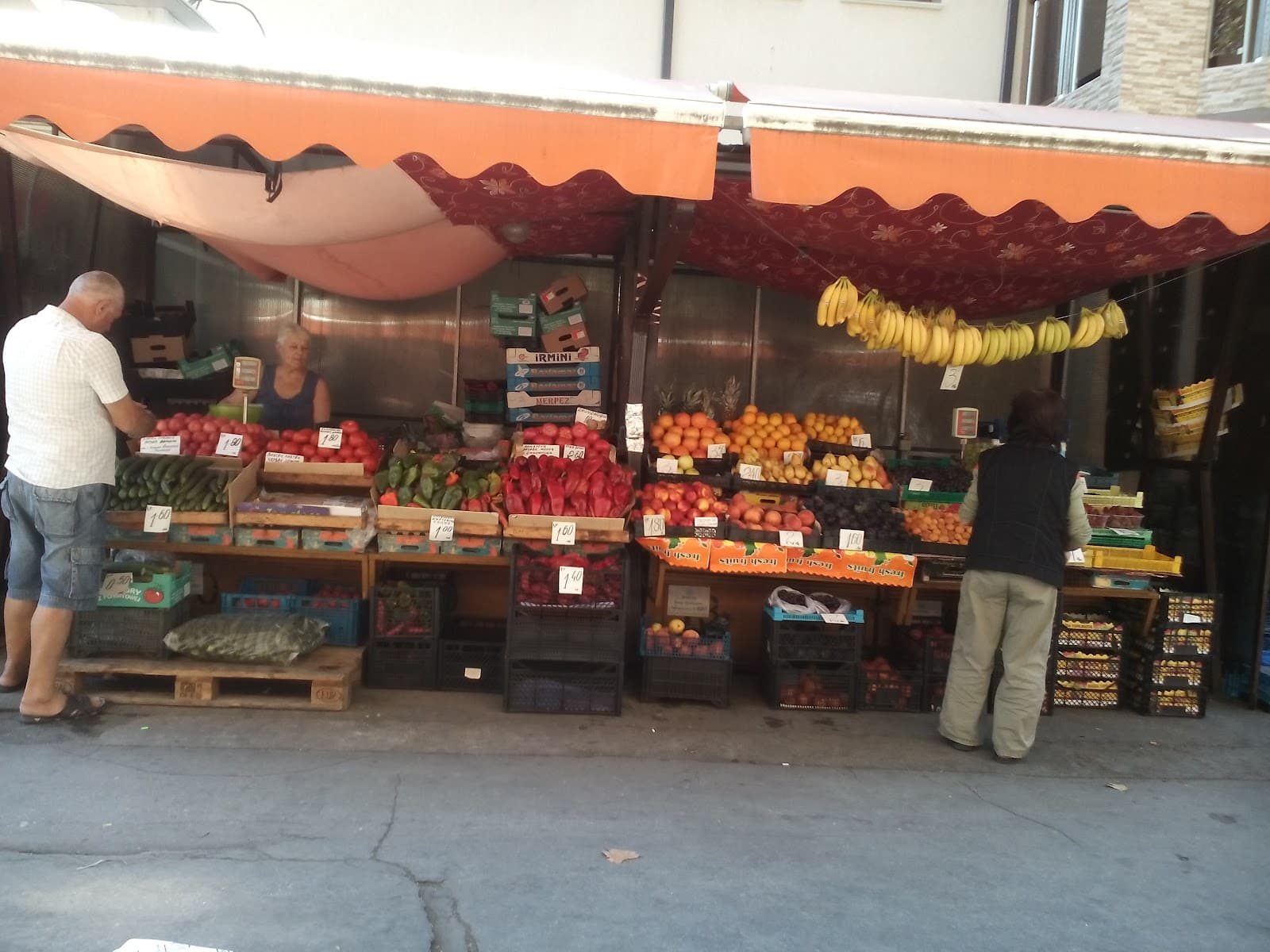 Kolhozen Pazar Central Market - Image 1