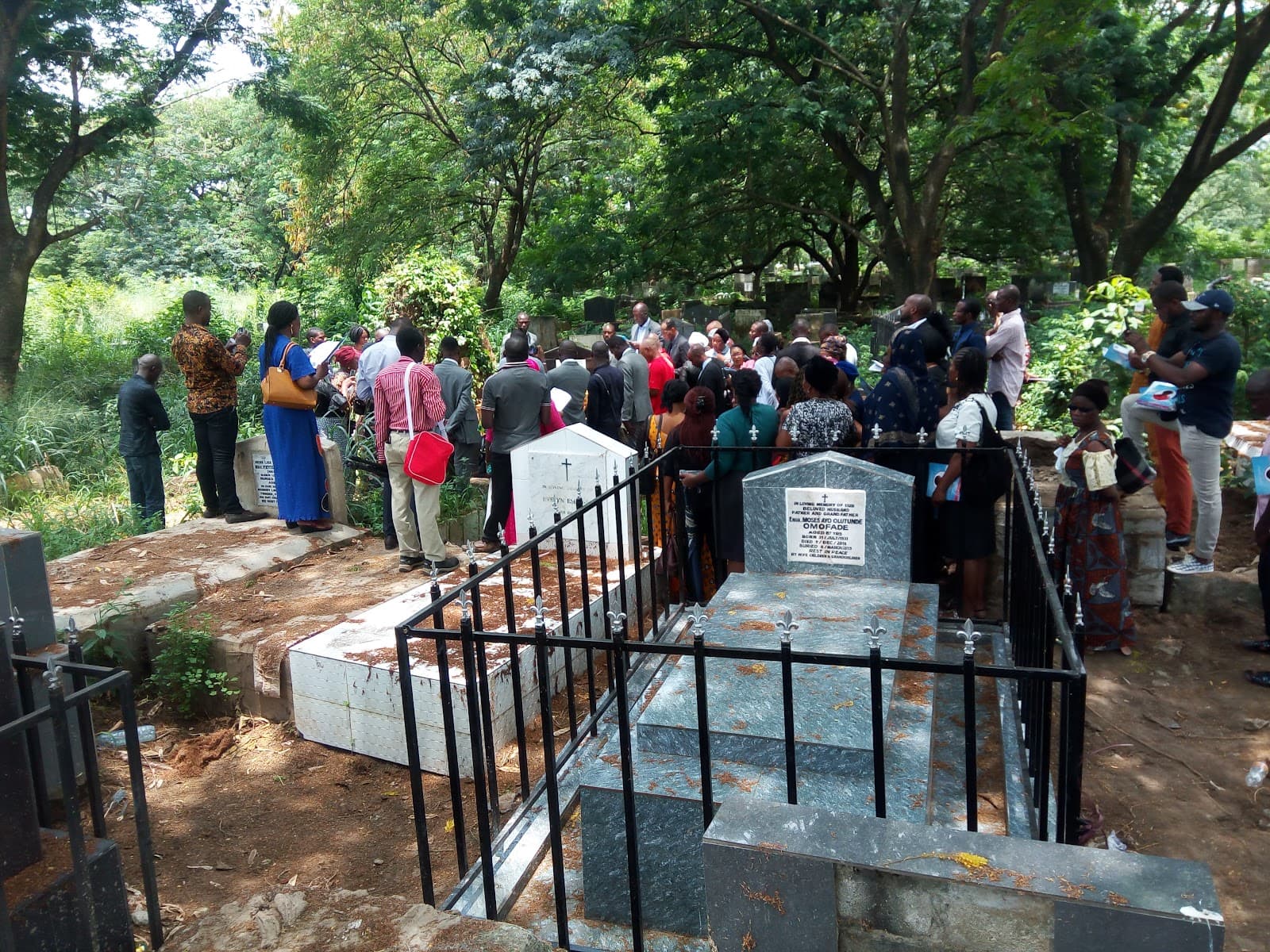 Atan Cemetery, Yaba - Image 1