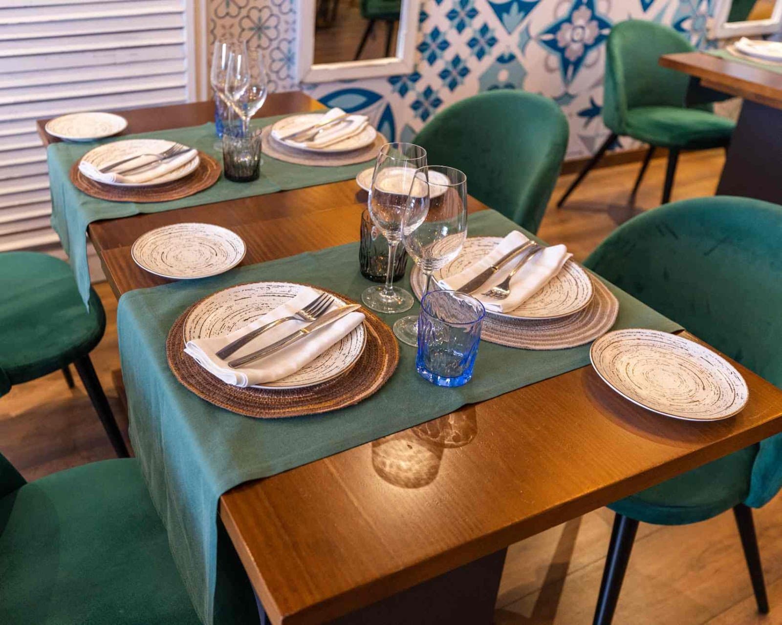 La Victoria Quarter Canal Dock - Image 1