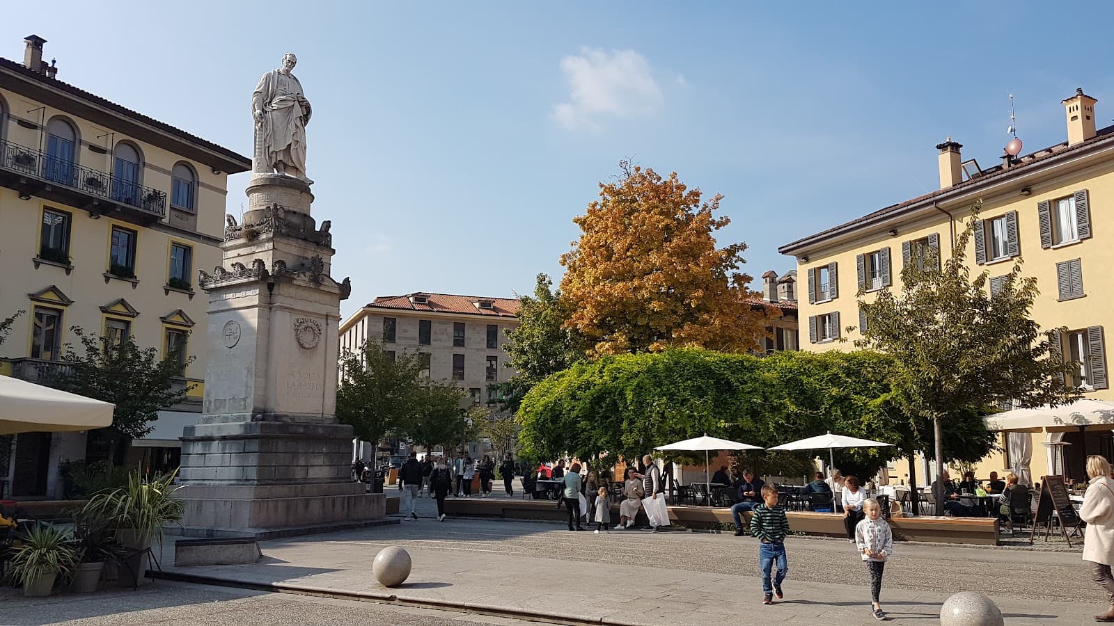 Piazza Volta Como - Image 1