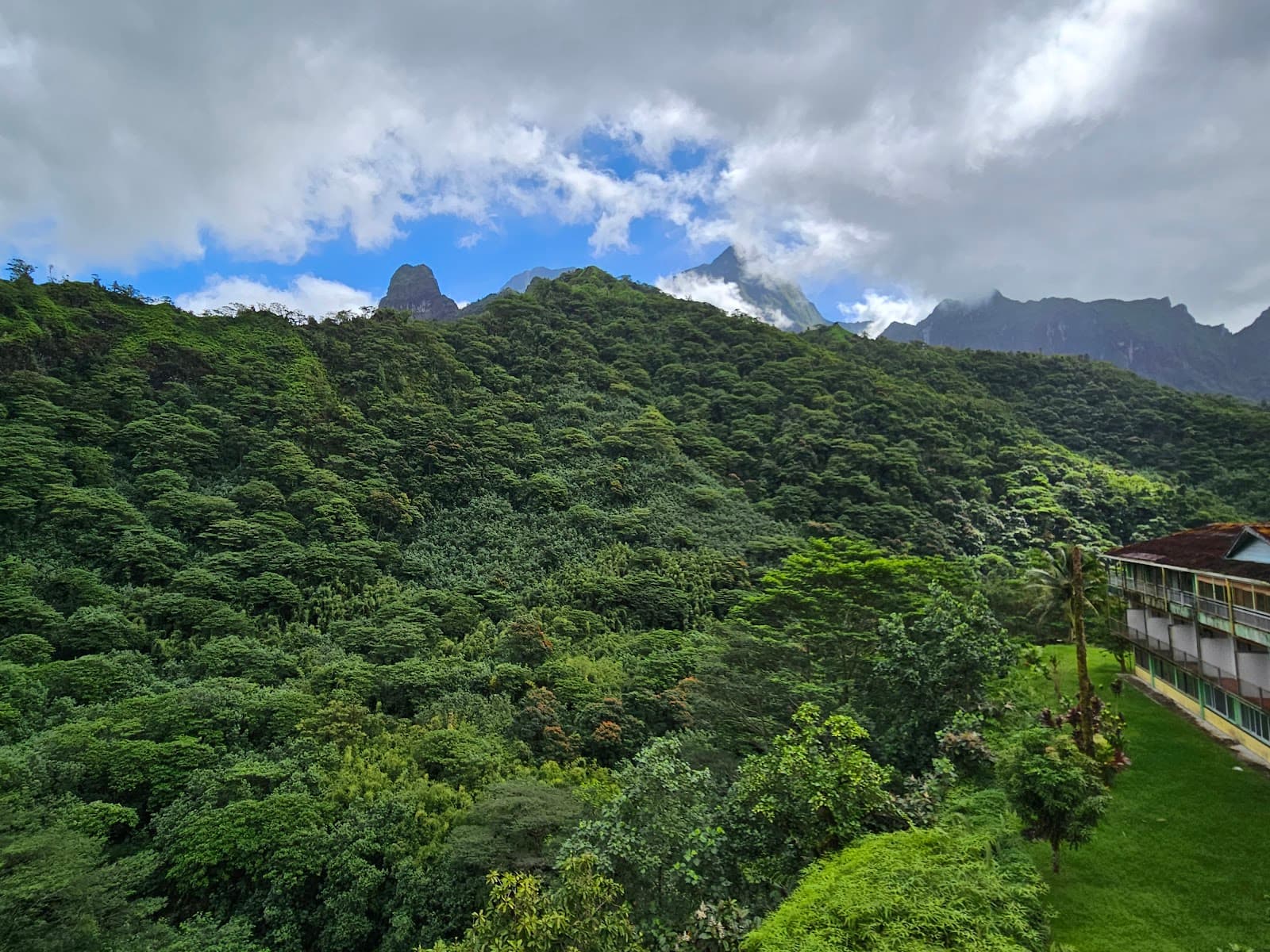 Mount Orohena - Image 1