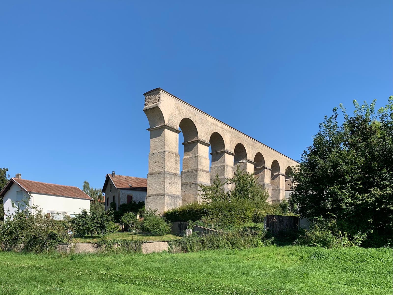 Aqueduc de Jouy-aux-Arches - Image 1