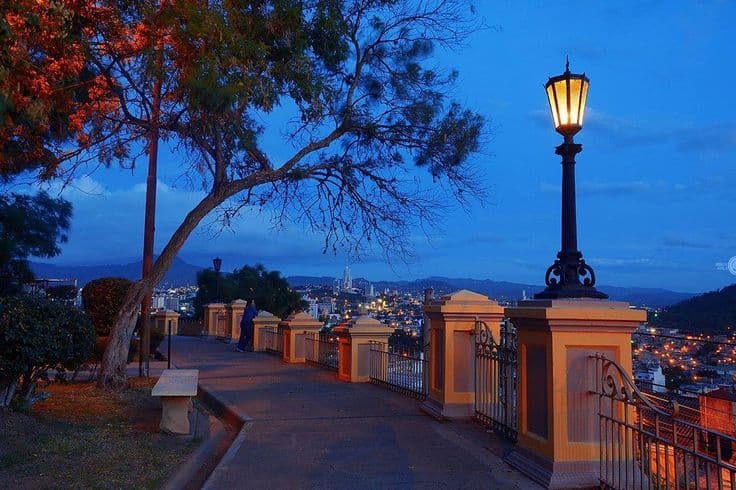 Parque La Leona - Image 1