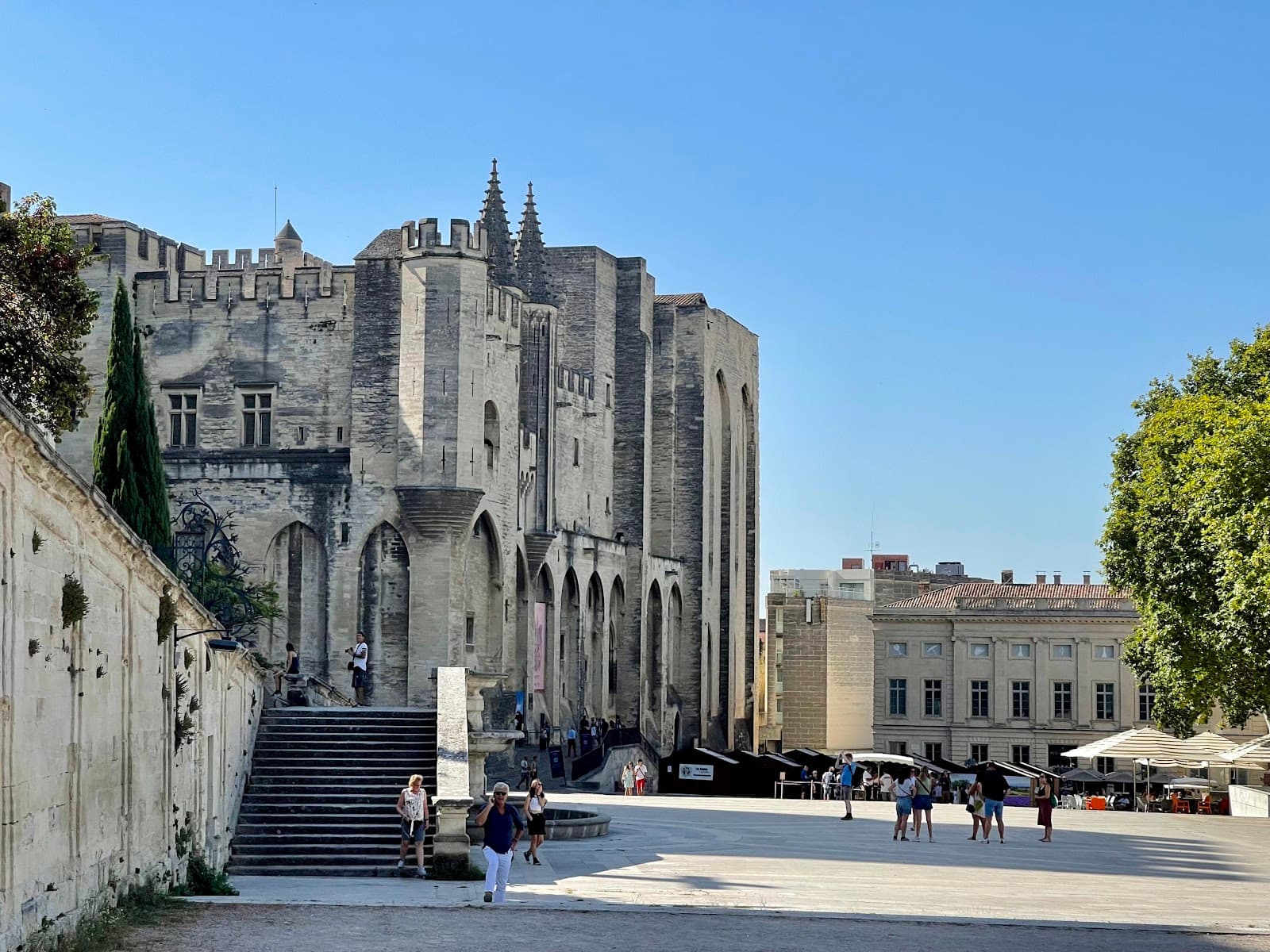 Place du Palais - Image 1