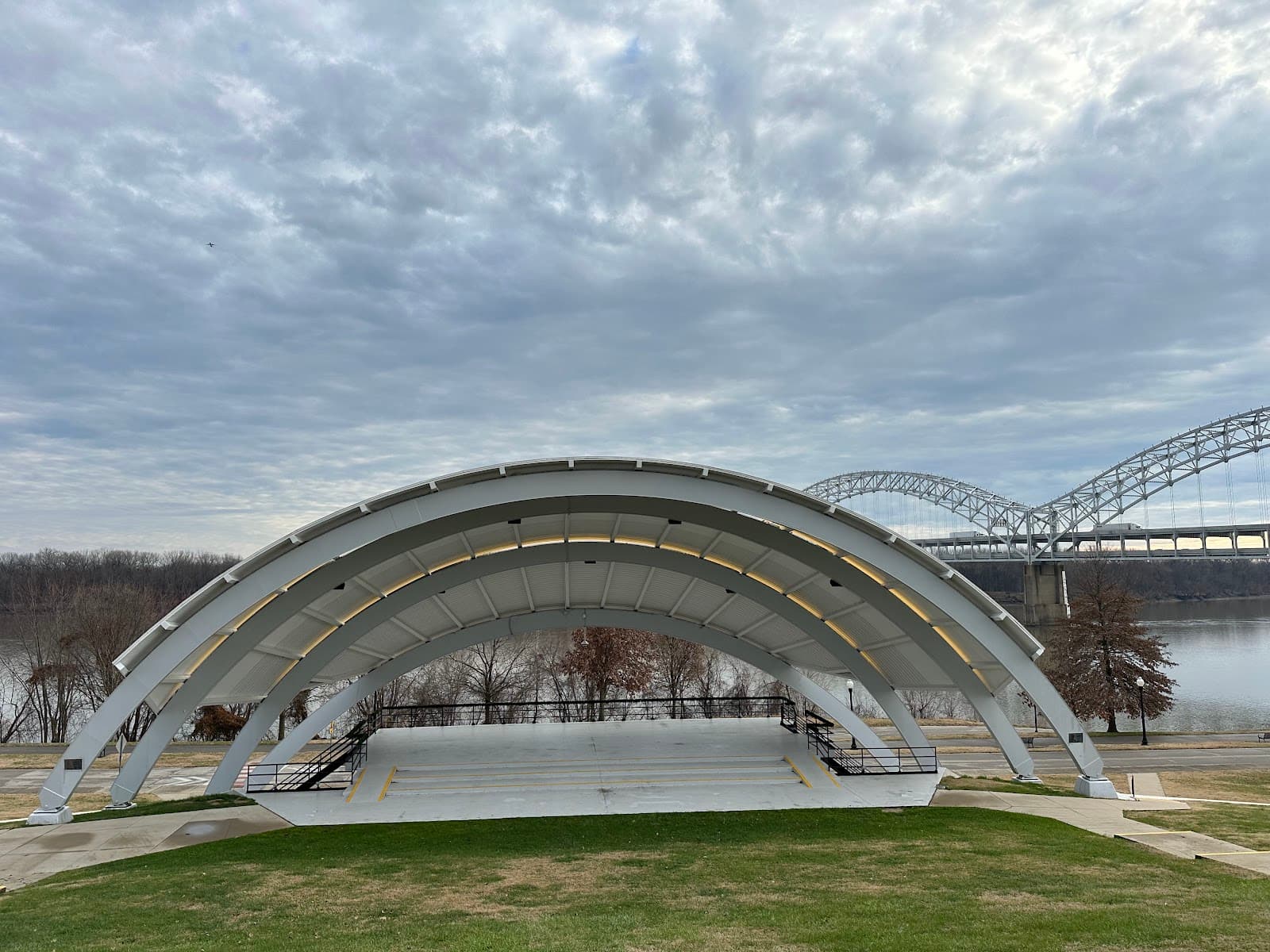 New Albany Riverfront Amphitheater - Image 1