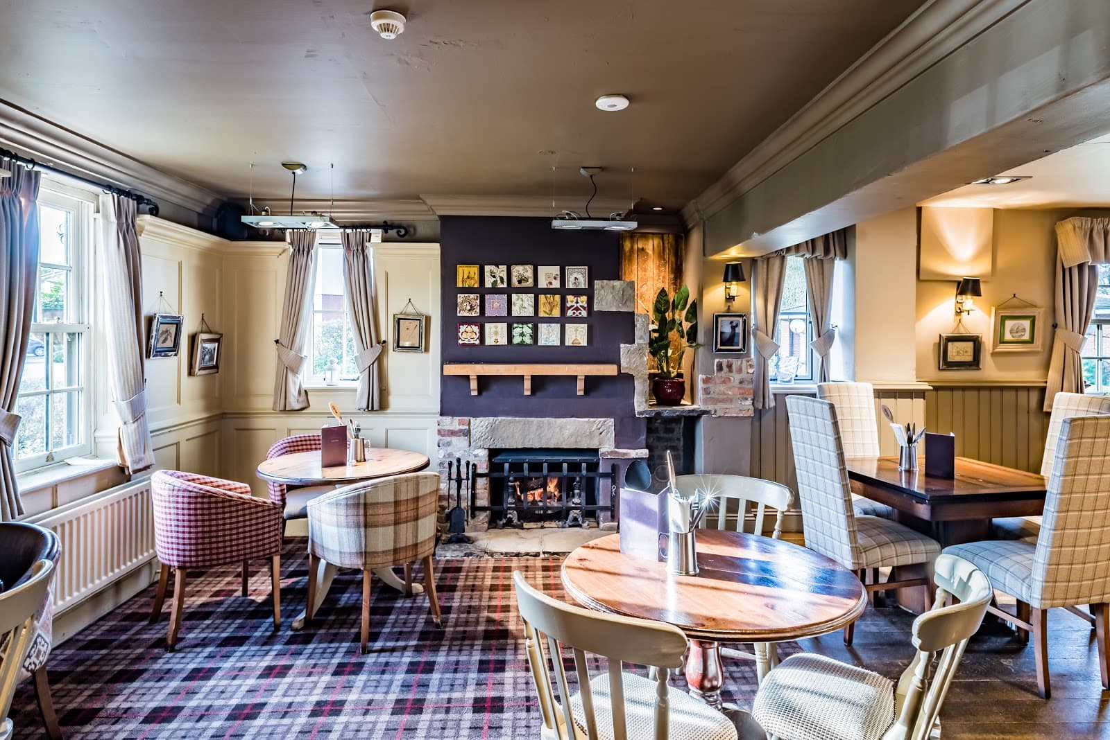 The Falcon's Nest - Image 1