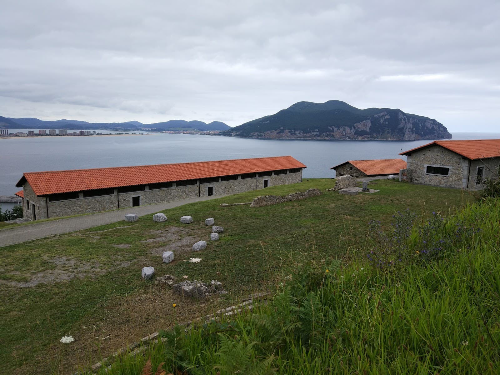 Puebla Vieja de Laredo - Image 1