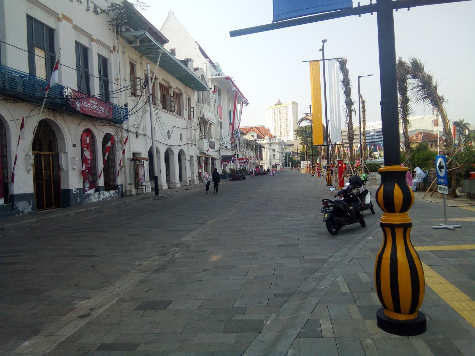 Kali Besar Boardwalk - Image 1
