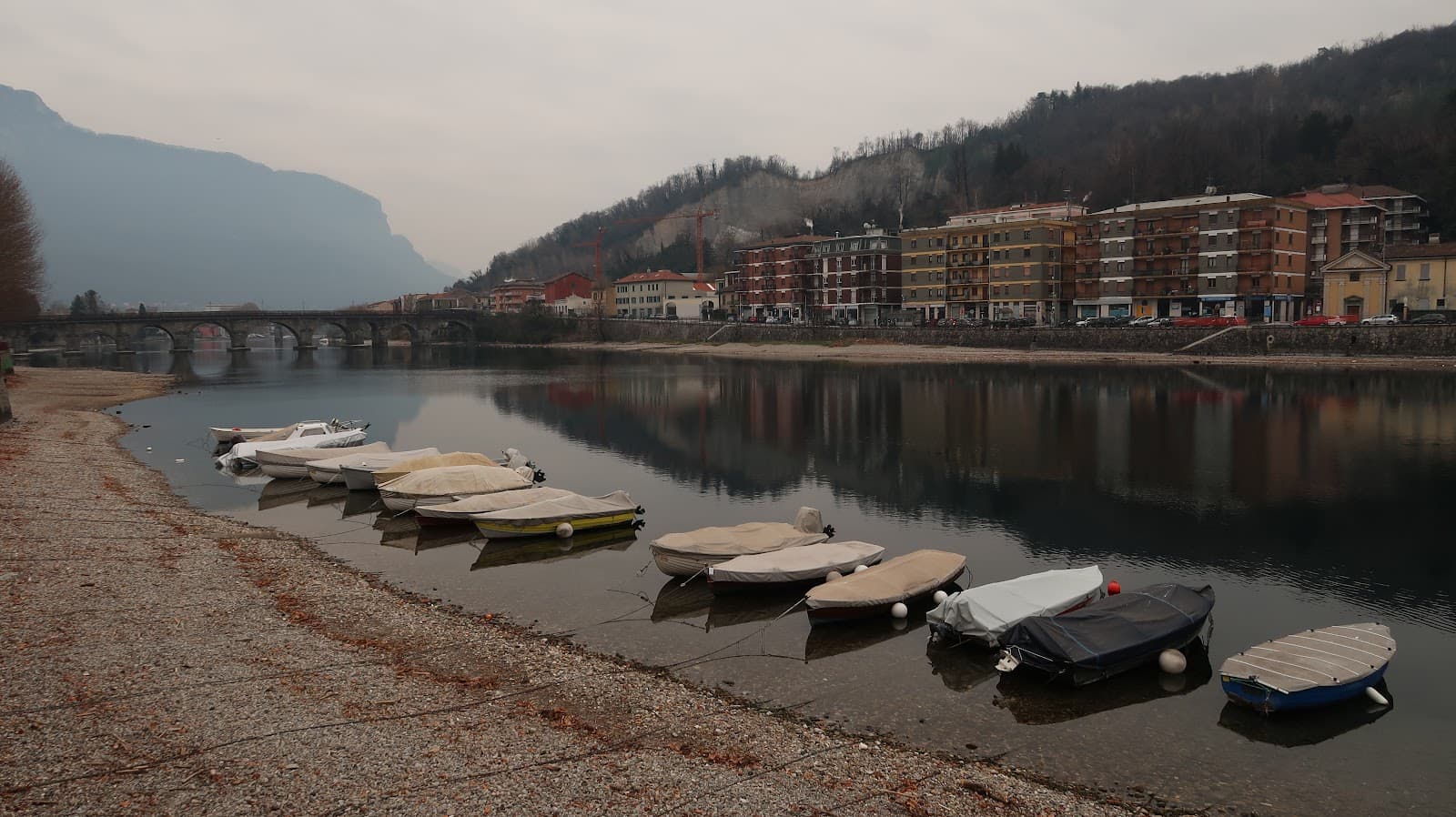 Lungo Adda riverwalk - Image 1