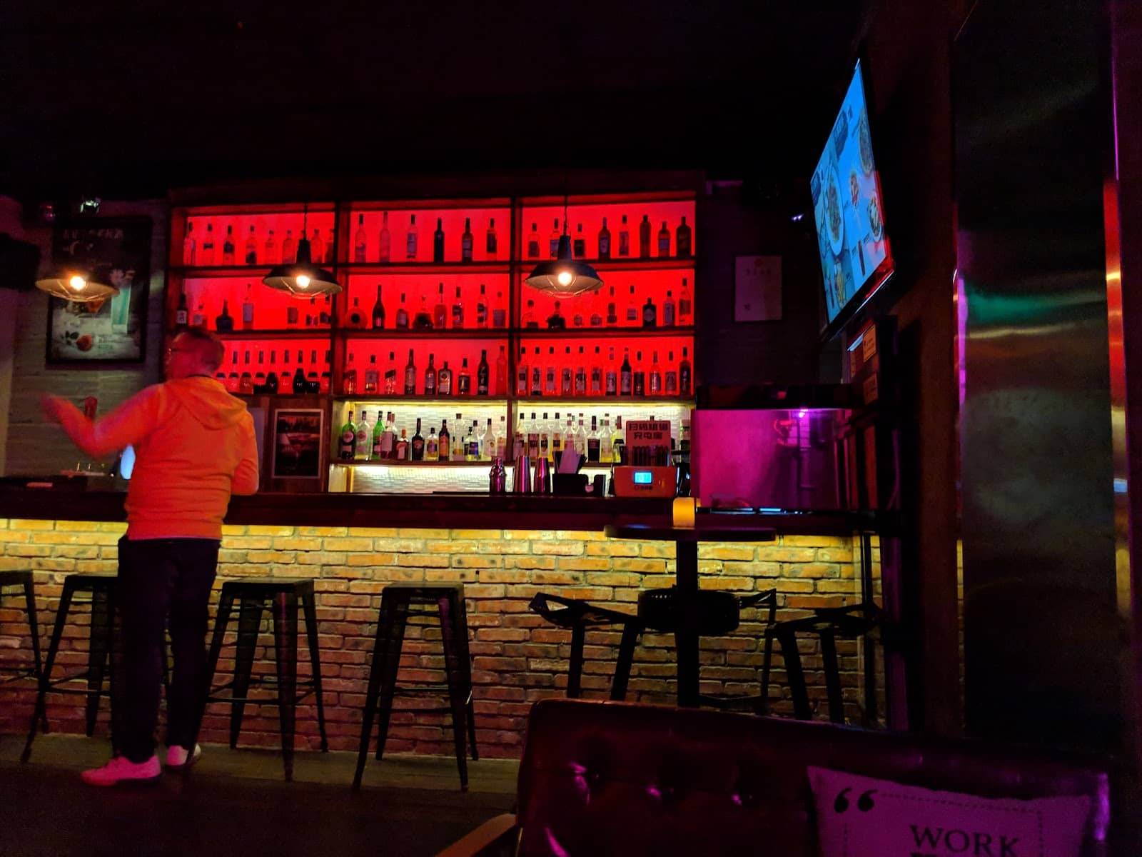 Art Gallery & Restaurant