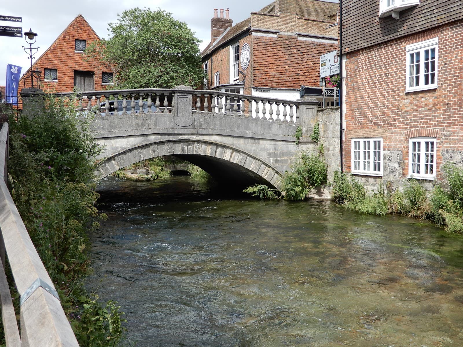 South Downs Way Trailhead Winchester - Image 1
