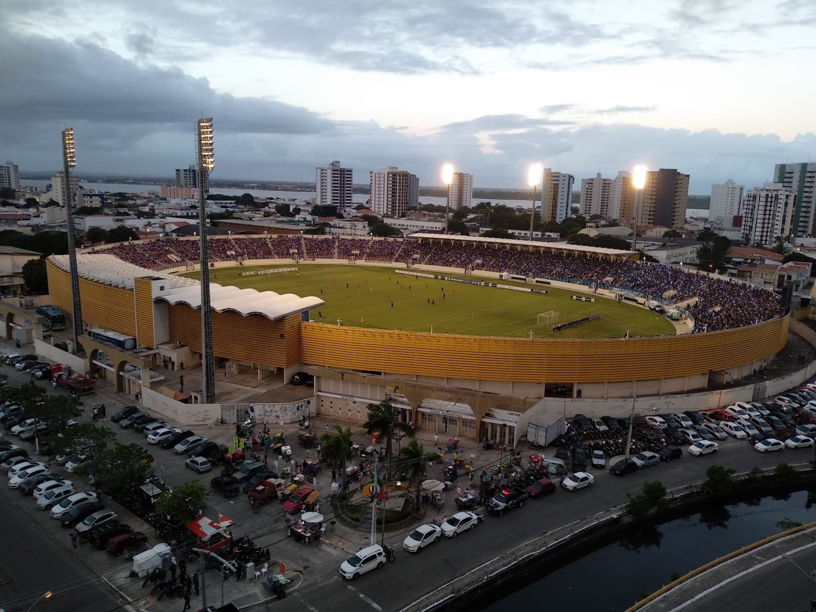 Estádio Lourival Baptista Batistão - Image 1