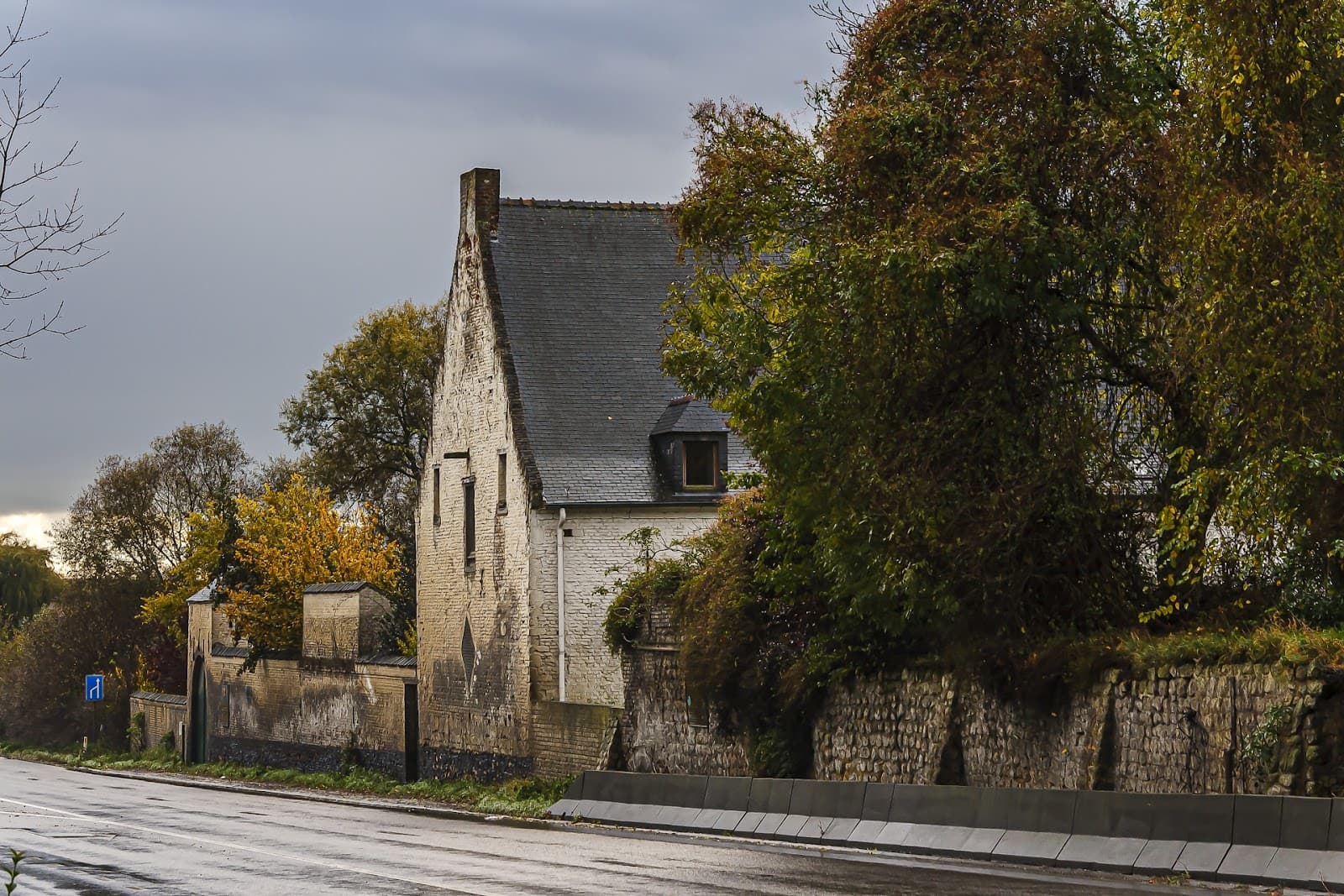 La Haye Sainte Farm - Image 1