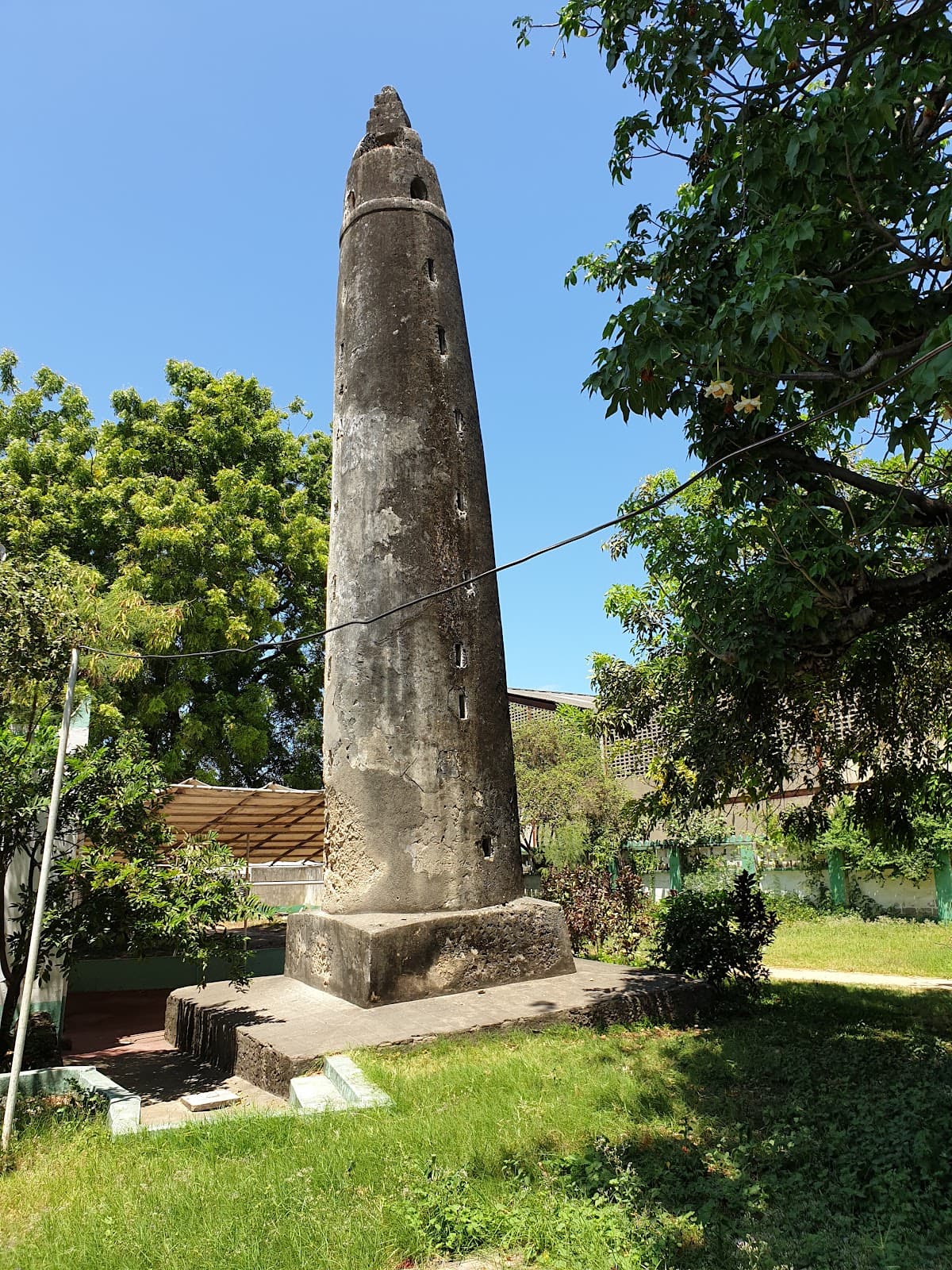 Mbaraki Pillar - Image 1