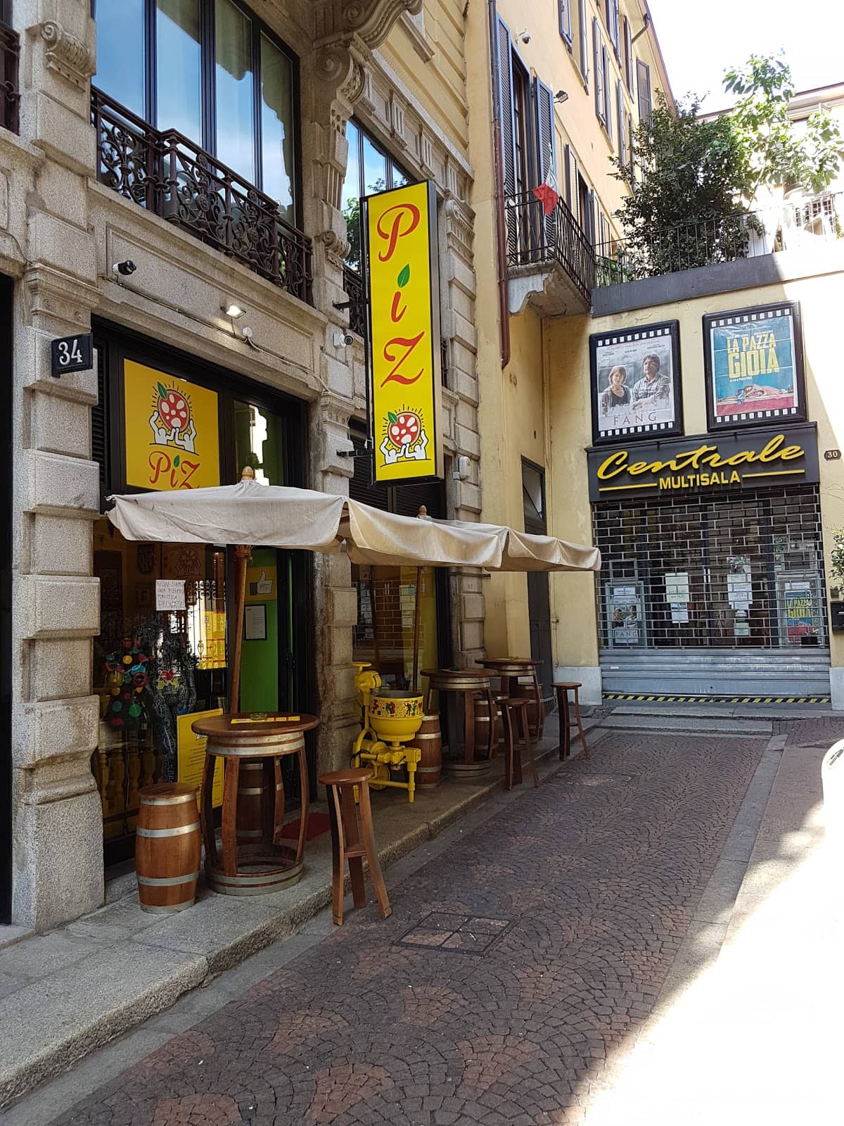 Complimentary Prosecco & Aperitif