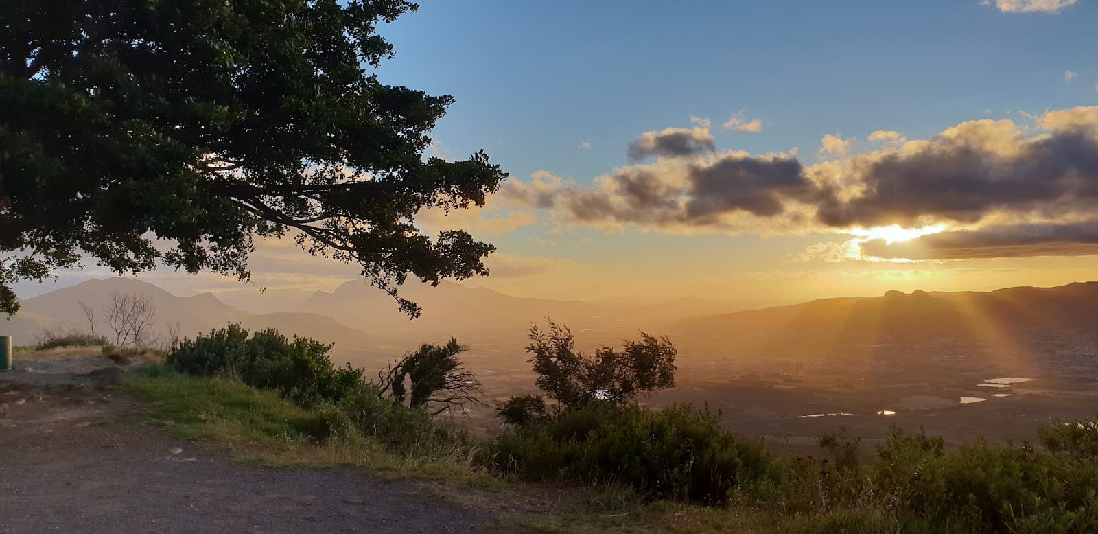Huguenot Tunnel Viewpoint - Image 1