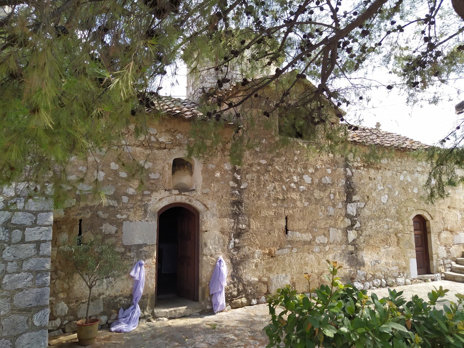 Lygourio - Image 1