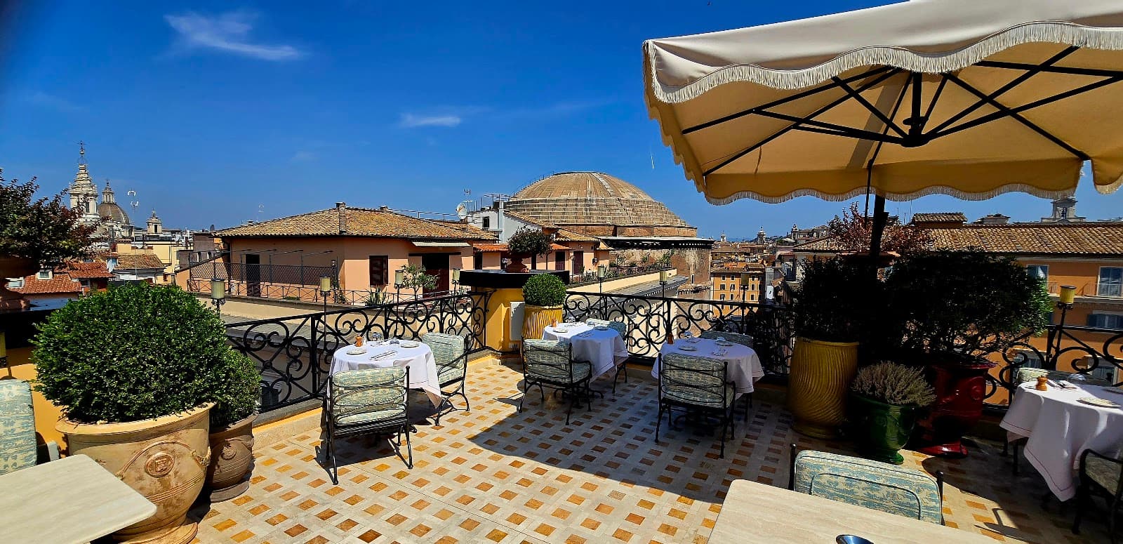 Nerva's Forum View Rooftop Bars - Image 1