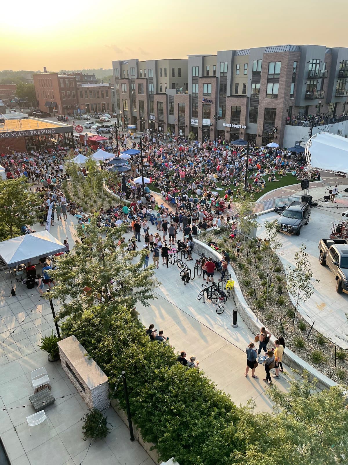 River Place Plaza (Cedar Falls) - Image 1