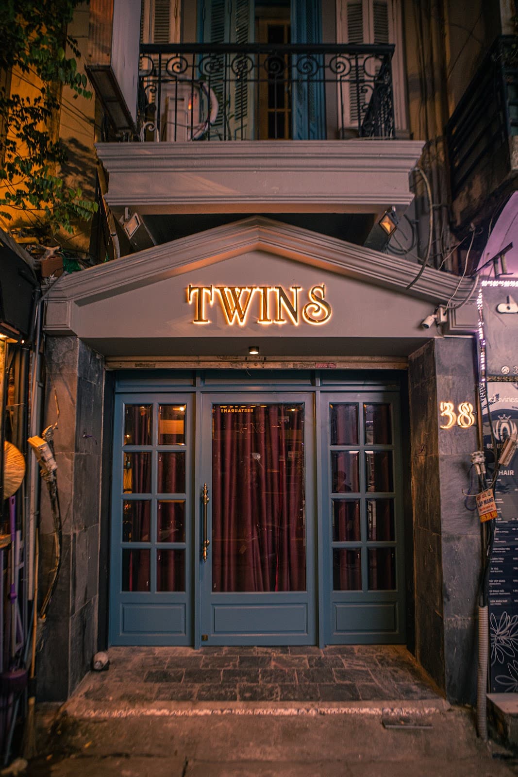 Twins - 39 Ngõ Huy, Hàng Trống - Image 1