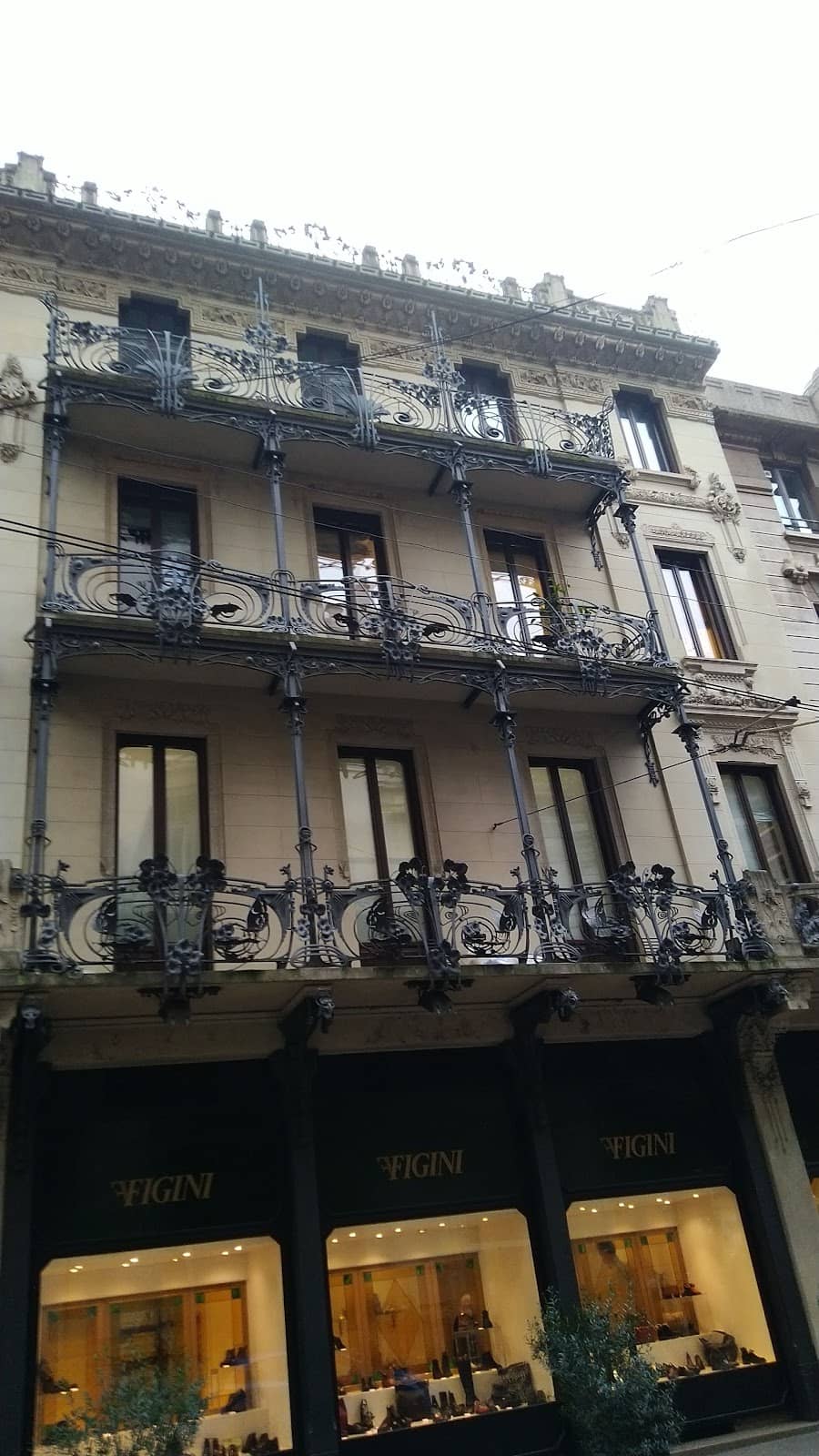 Vertical photo